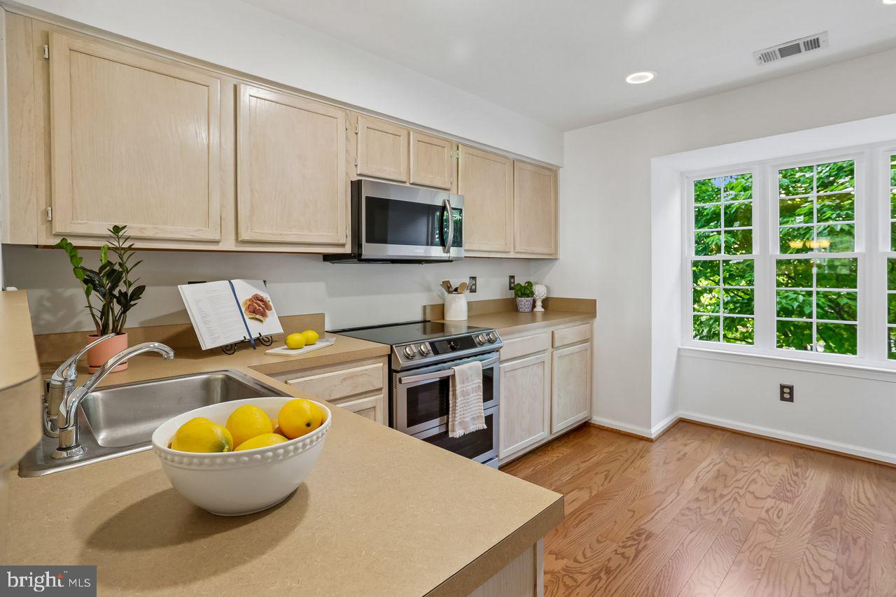SYCAMORE MEWS - Residential