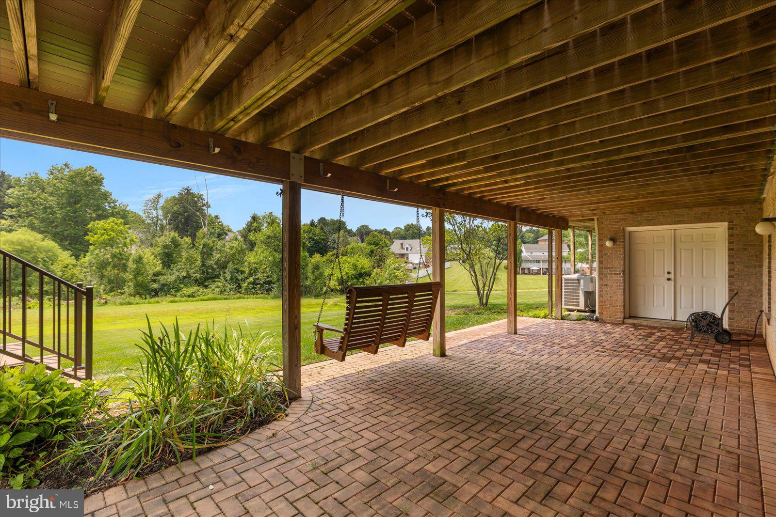STONE RIDGE EAST - Residential