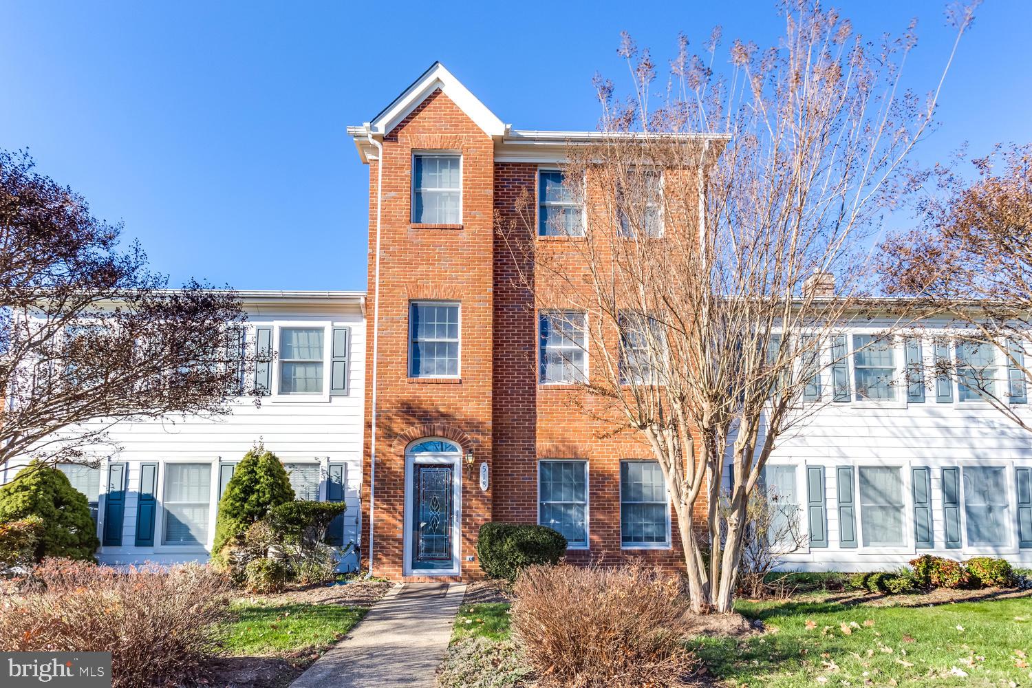 GORGEOUS 3 LEVEL TOWN HOME IN THE HEART OF LA PLATA. OVER 2700 SQ FT. HUGE SPACE!! GLEAMING HARDWOOD FLOORS ON THE FIRST LEVEL, STAINLESS APPLIANCES, GRANITE COUNTERS, FRESHLY PAINTED AND CROWN MOLDING. LARGE BEDROOMS AND A BONUS LOFT AREA. RELAX ON THE PATIO OR TAKE A SHORT STROLL TO DOWN TOWN LA PLATA. NO SCHOOL TAX!! USDA 100% FINANCING AVAILABLE.