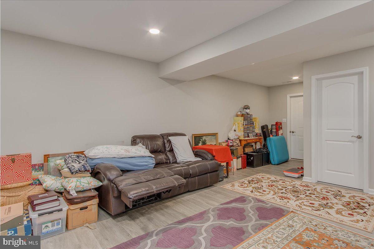 RED HILL - Residential