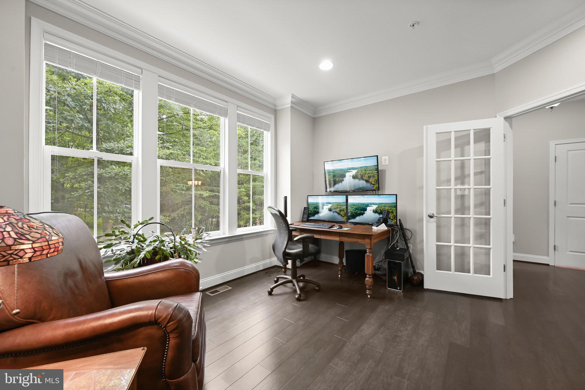 TRIADELPHIA WOODS - Residential