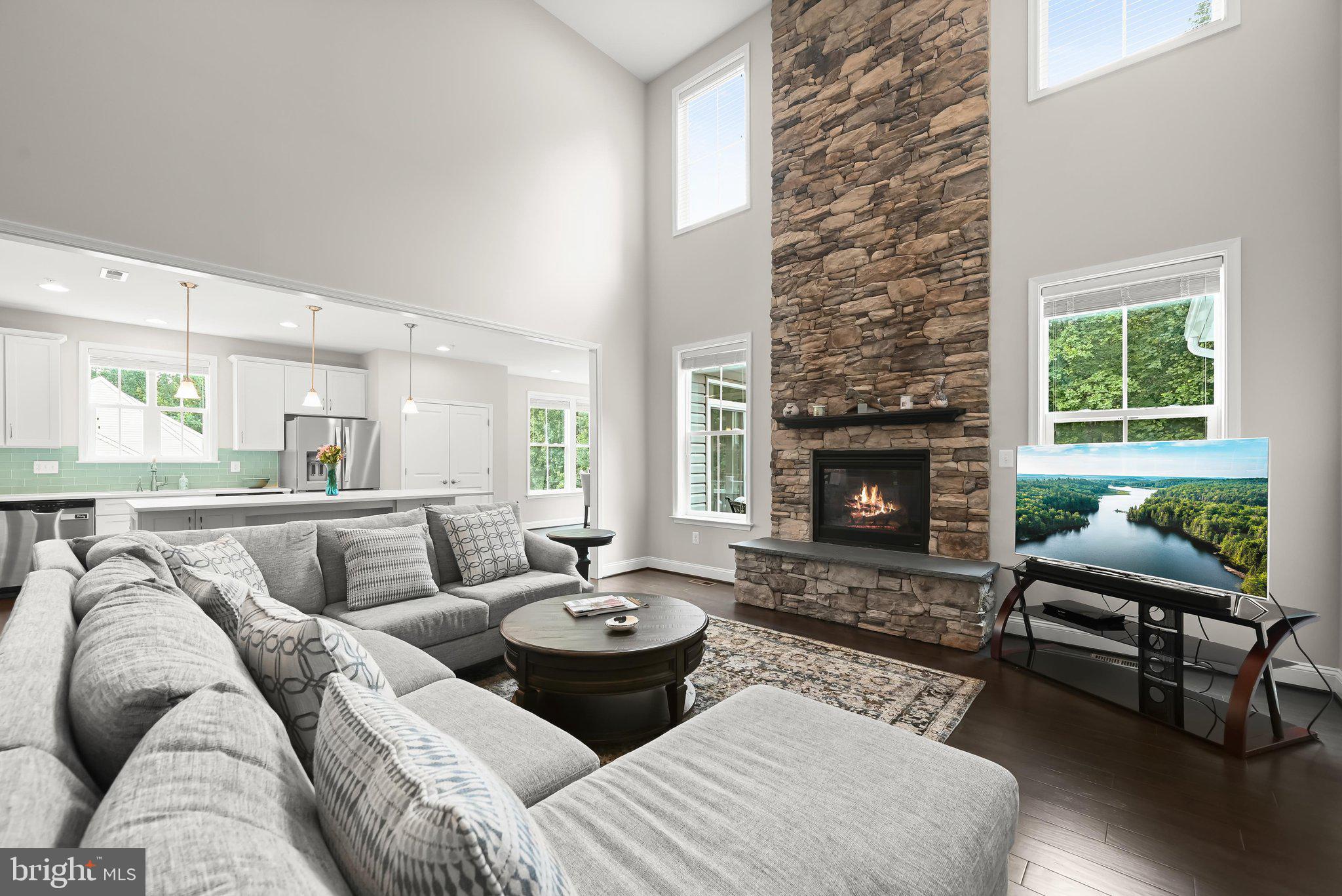 TRIADELPHIA WOODS - Residential