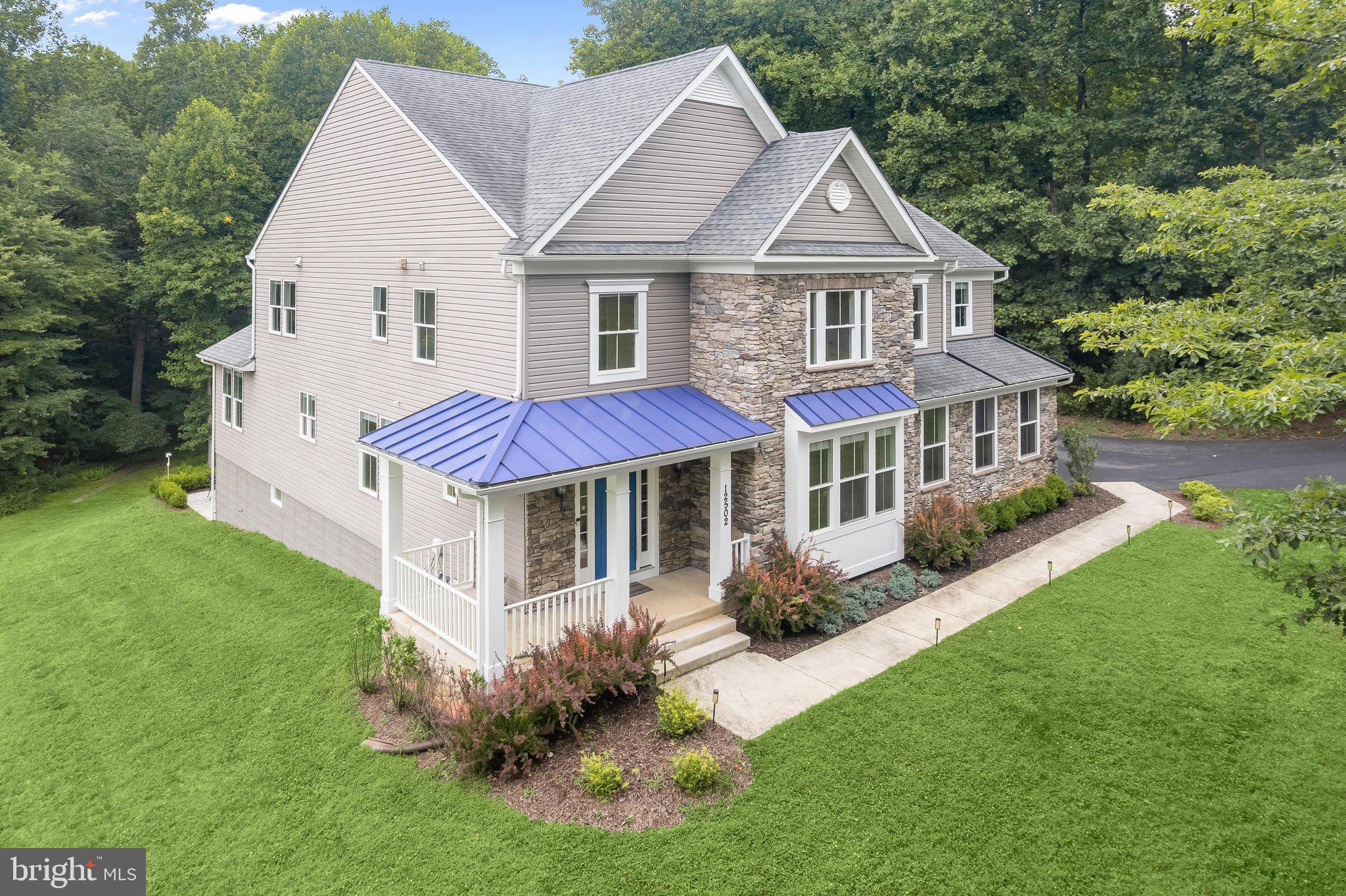 TRIADELPHIA WOODS - Residential