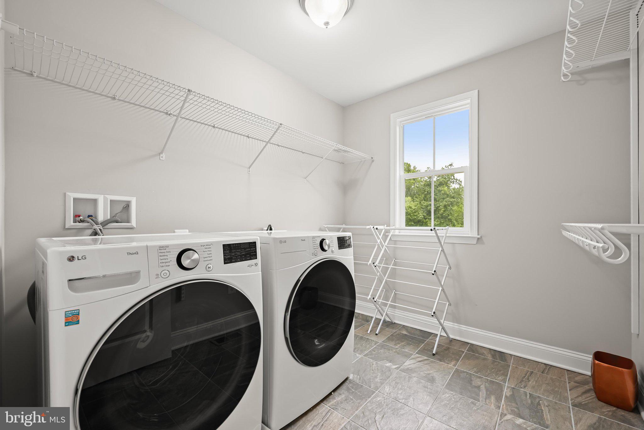 TRIADELPHIA WOODS - Residential