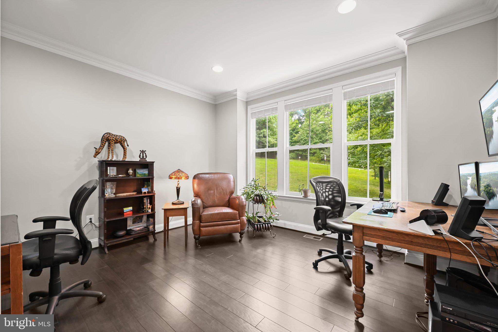 TRIADELPHIA WOODS - Residential