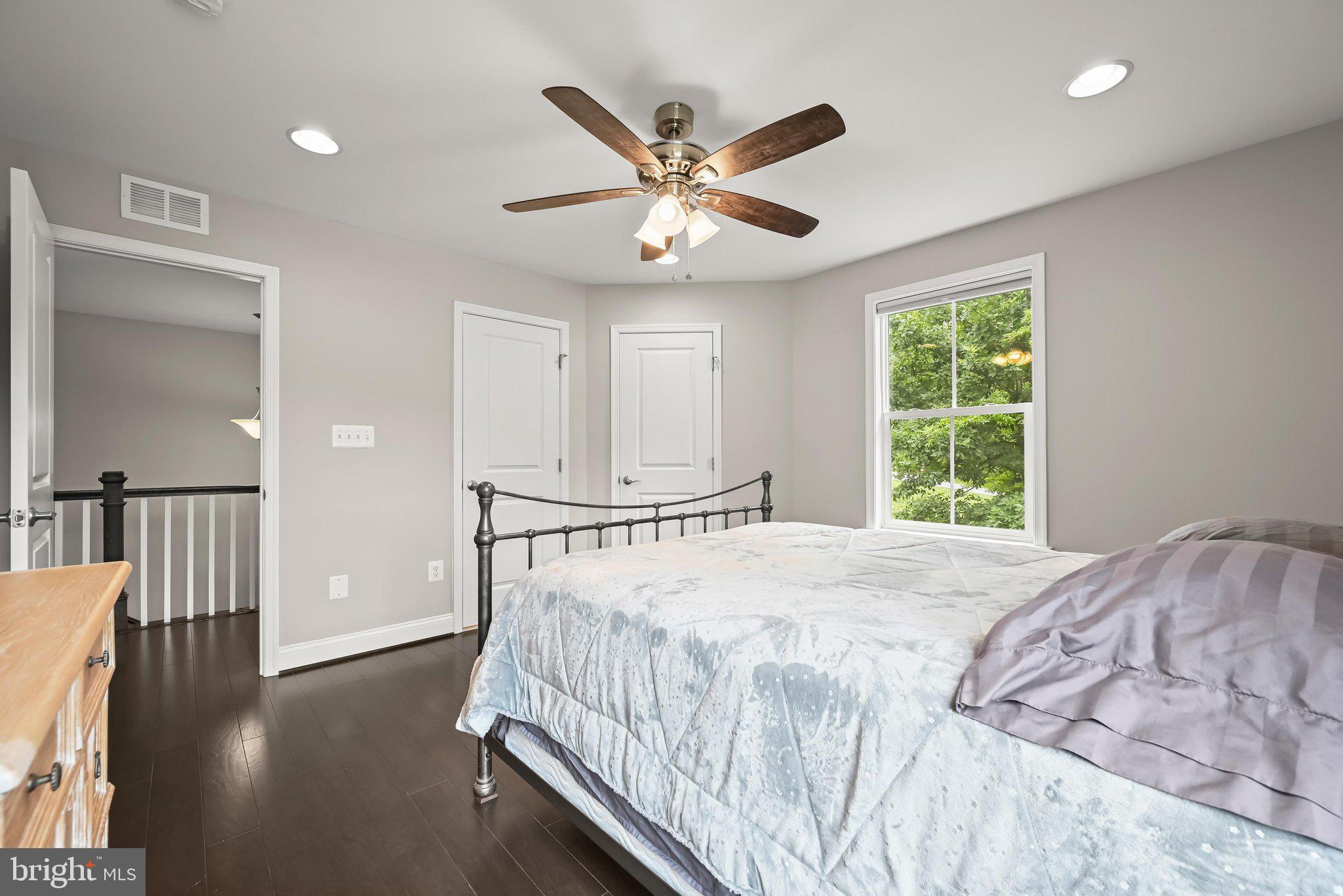 TRIADELPHIA WOODS - Residential
