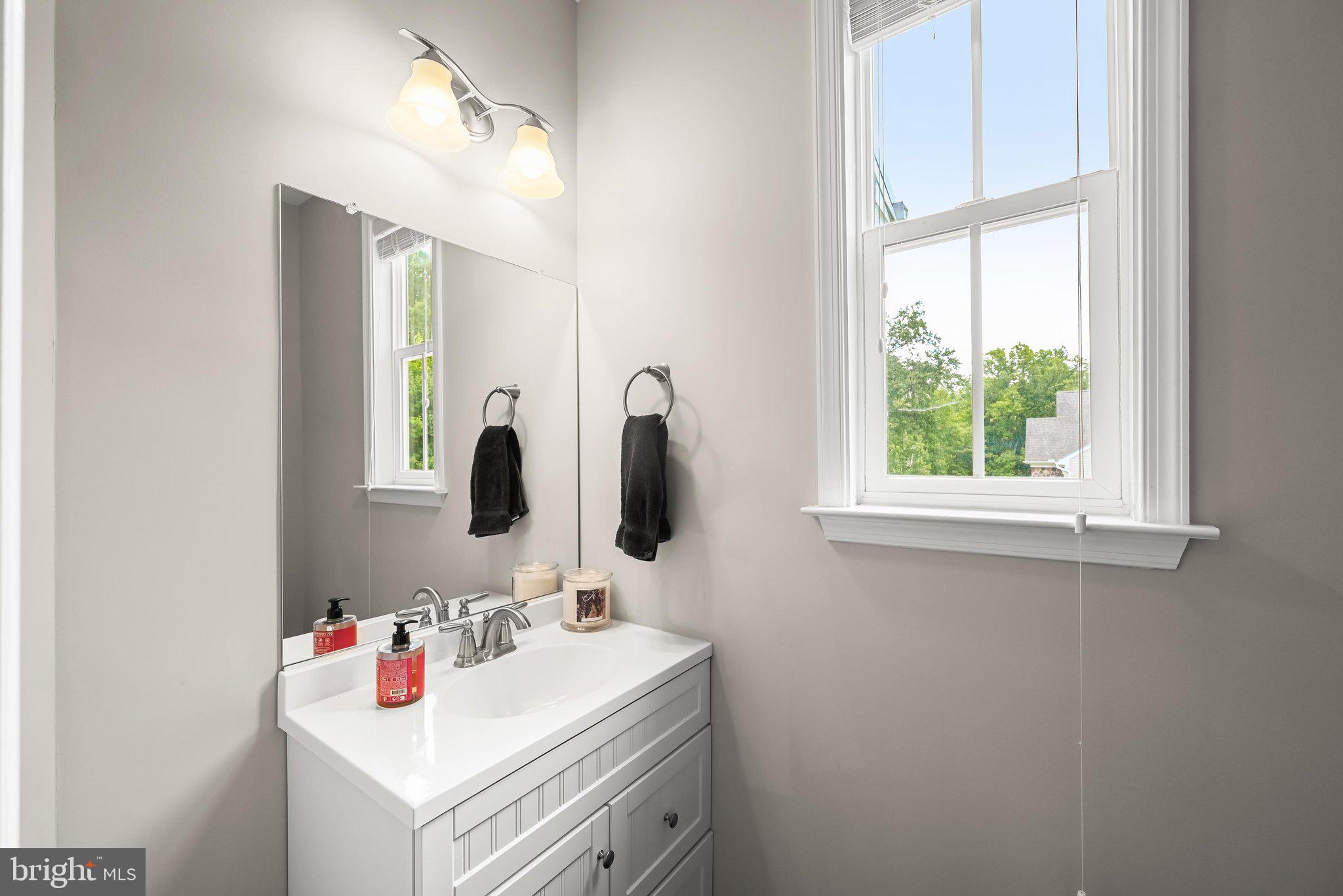 TRIADELPHIA WOODS - Residential