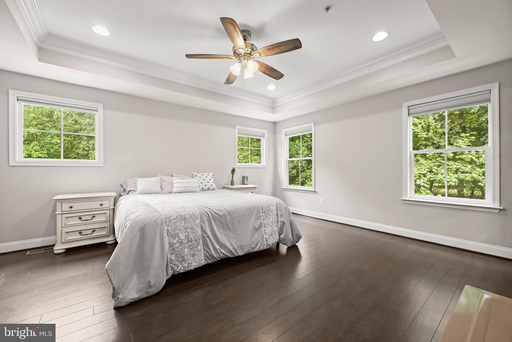 TRIADELPHIA WOODS - Residential