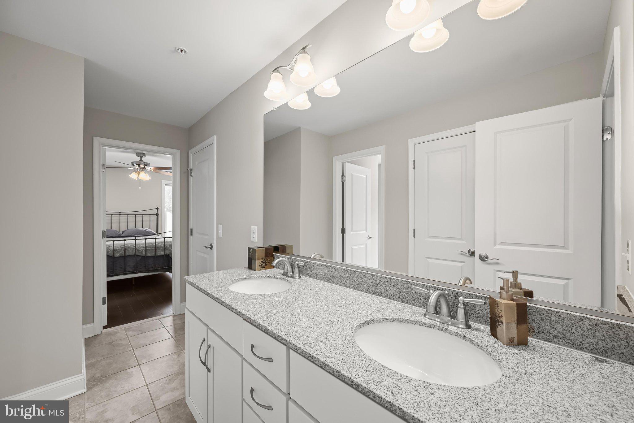TRIADELPHIA WOODS - Residential