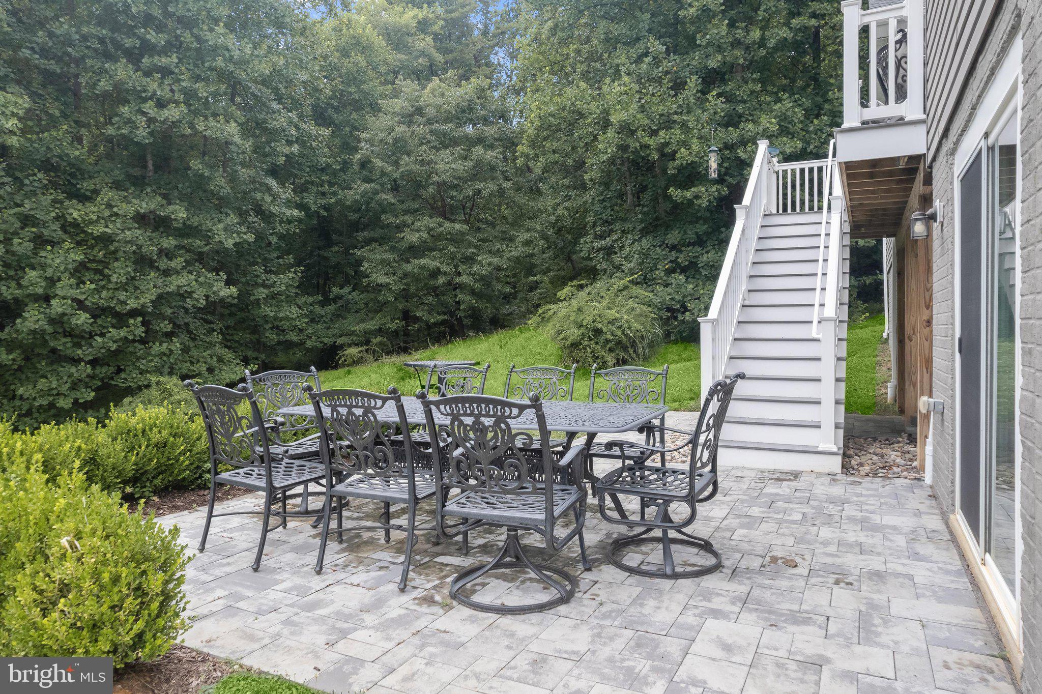 TRIADELPHIA WOODS - Residential