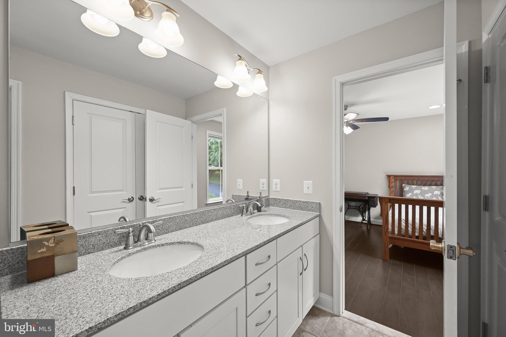 TRIADELPHIA WOODS - Residential
