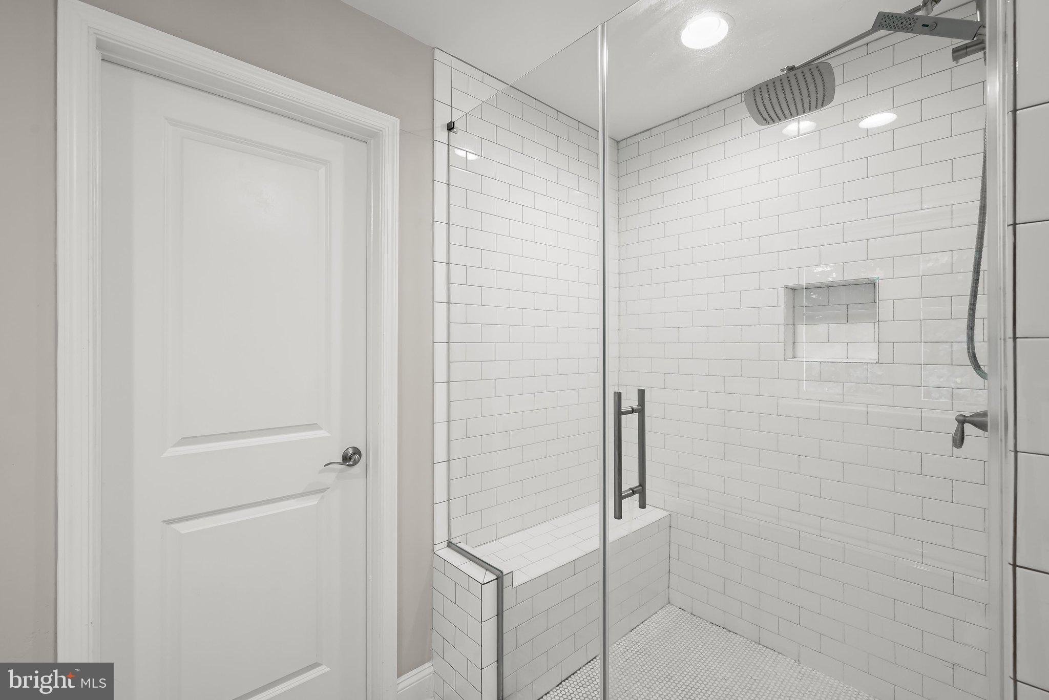 TRIADELPHIA WOODS - Residential