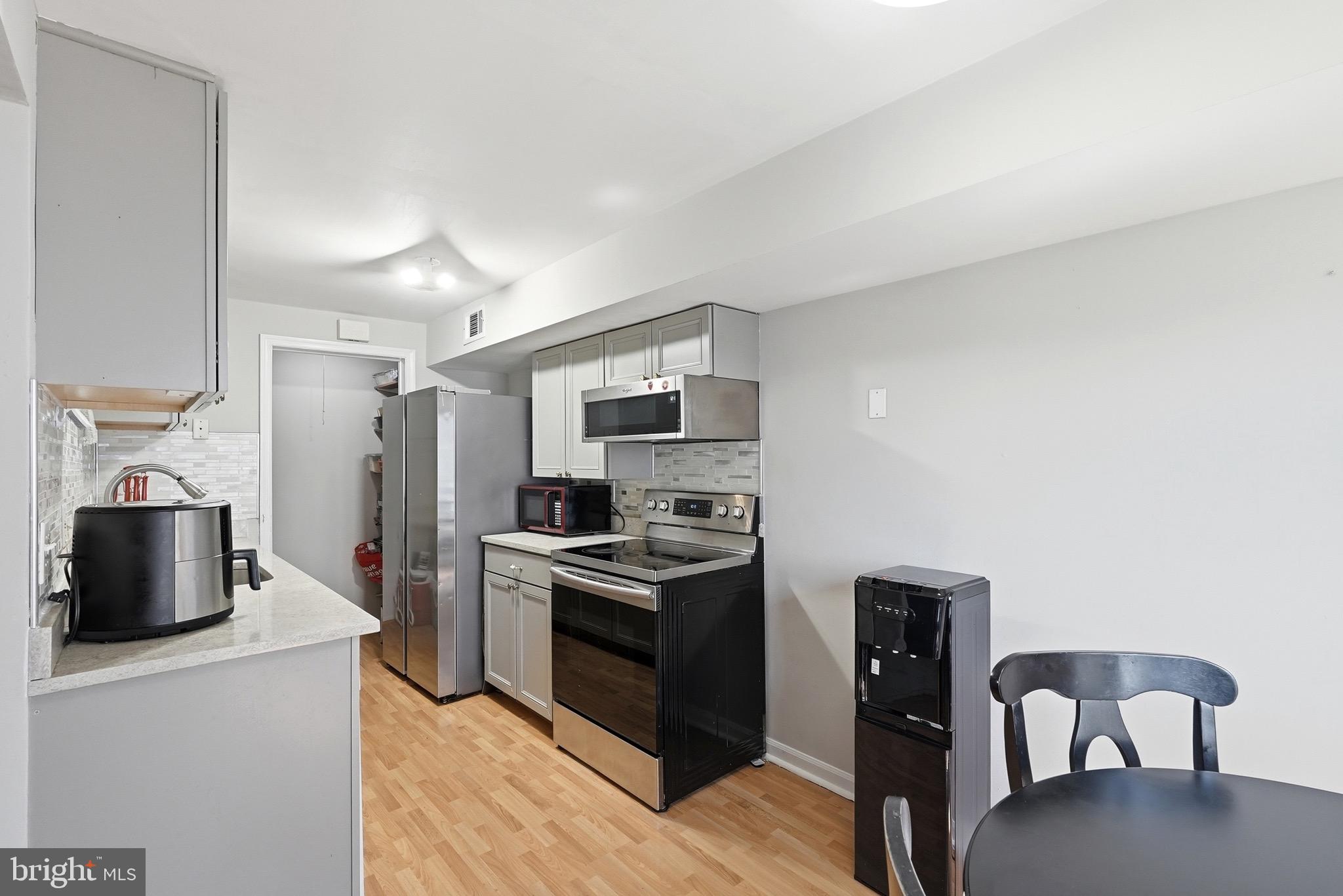 BROOKSHIRE - Residential