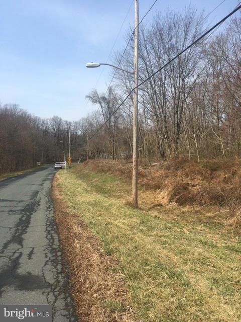 POOLESVILLE OUTSIDE - Land