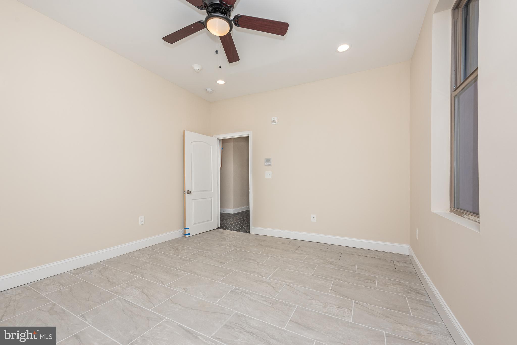 WINDSOR HILLS - Residential