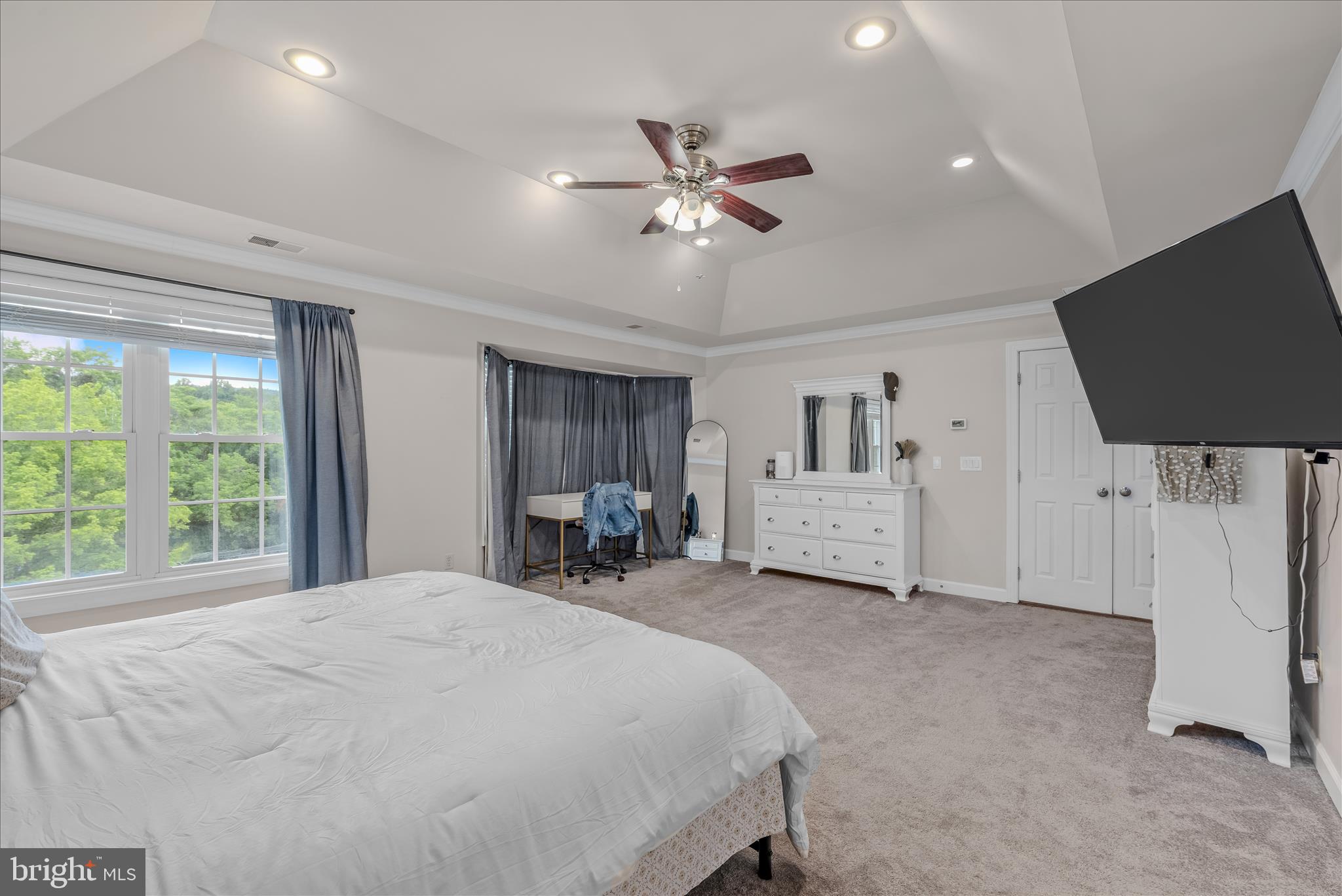 HERITAGE GROVE - Residential