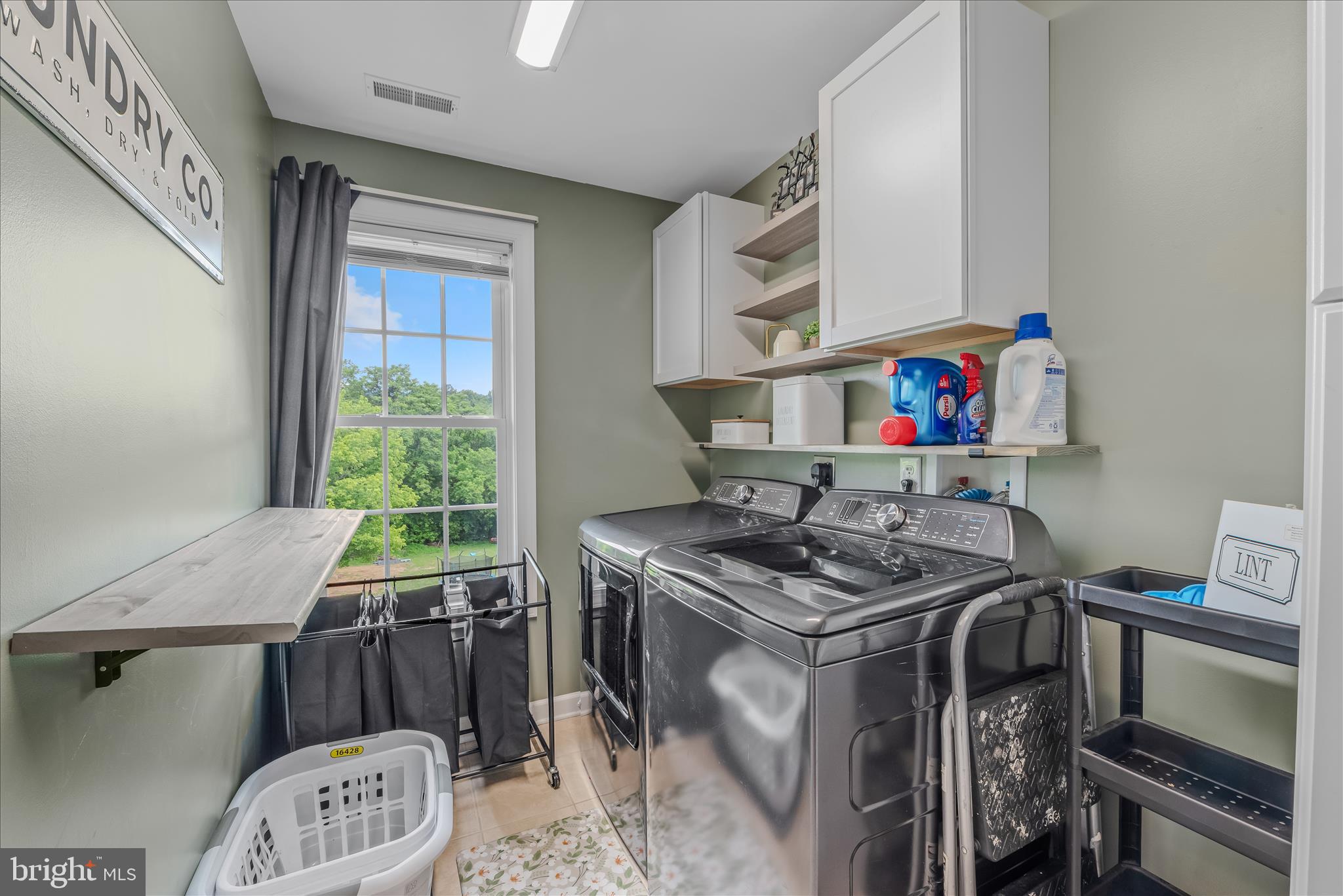 HERITAGE GROVE - Residential