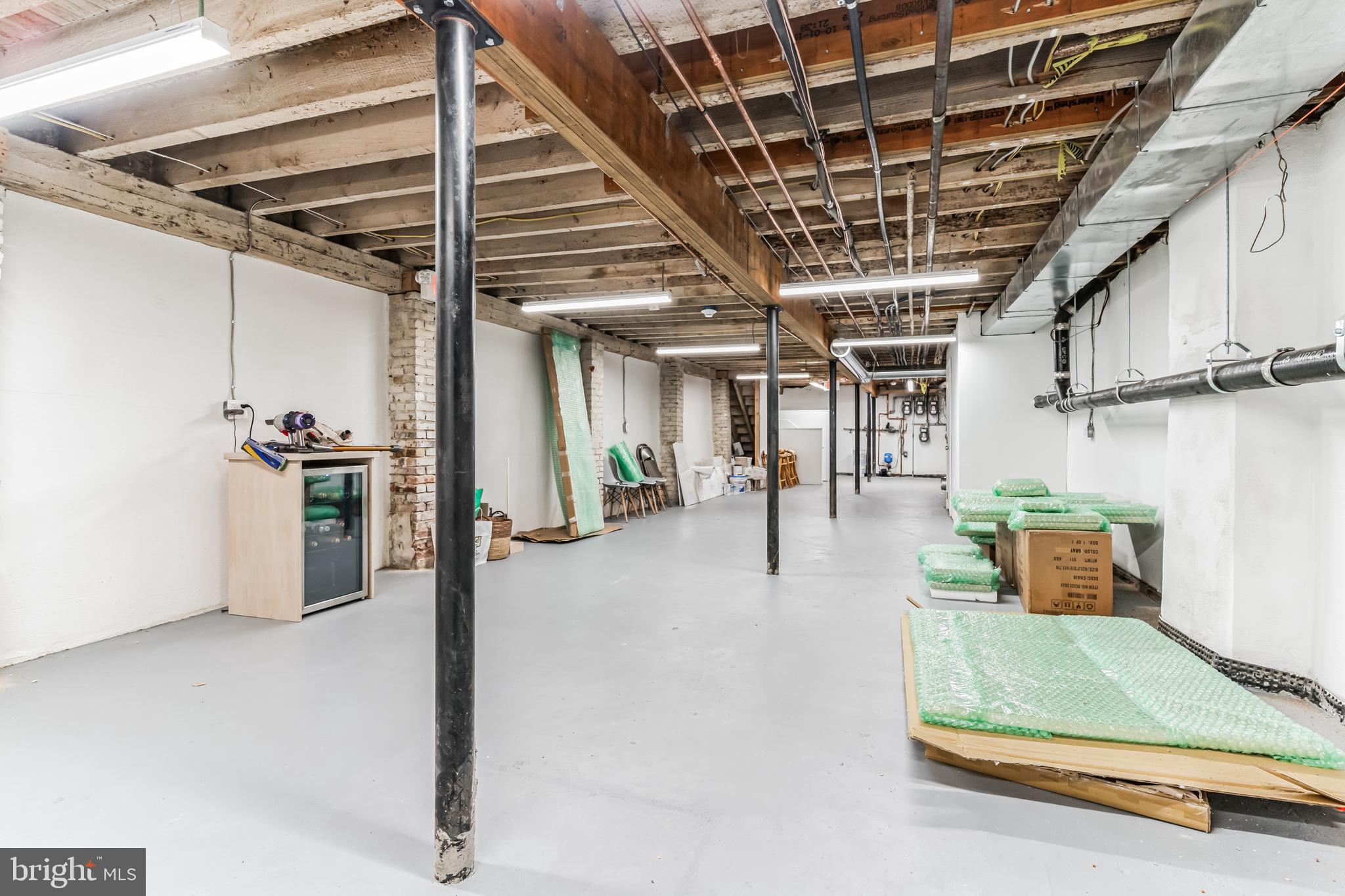 WASHINGTON SQ WEST - Commercial Sale