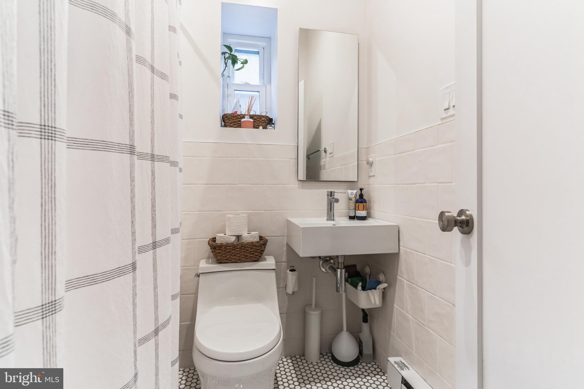 WASHINGTON SQ WEST - Commercial Sale