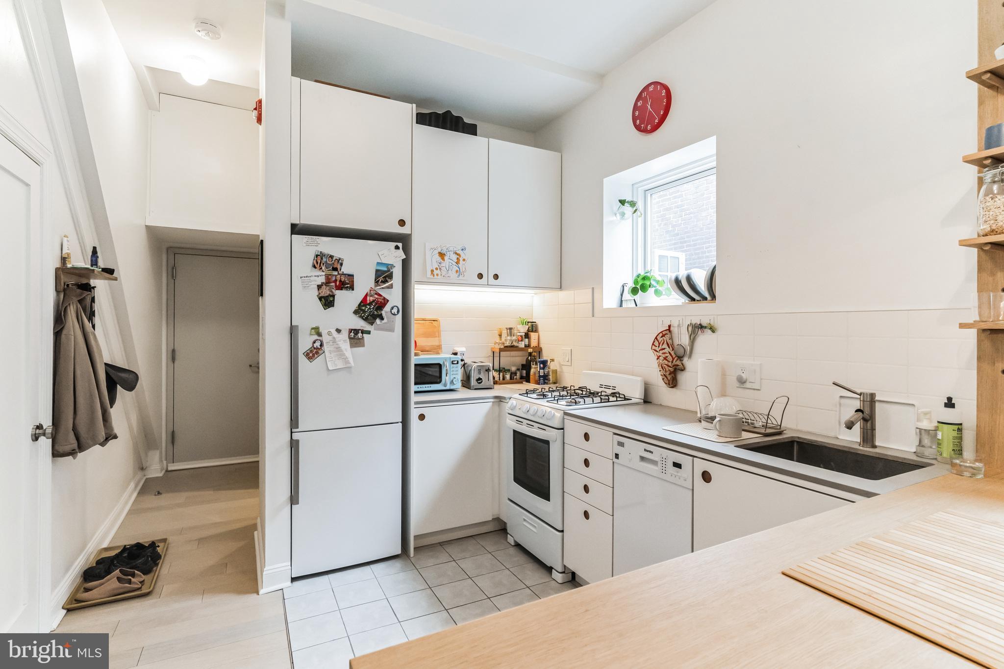 WASHINGTON SQ WEST - Commercial Sale