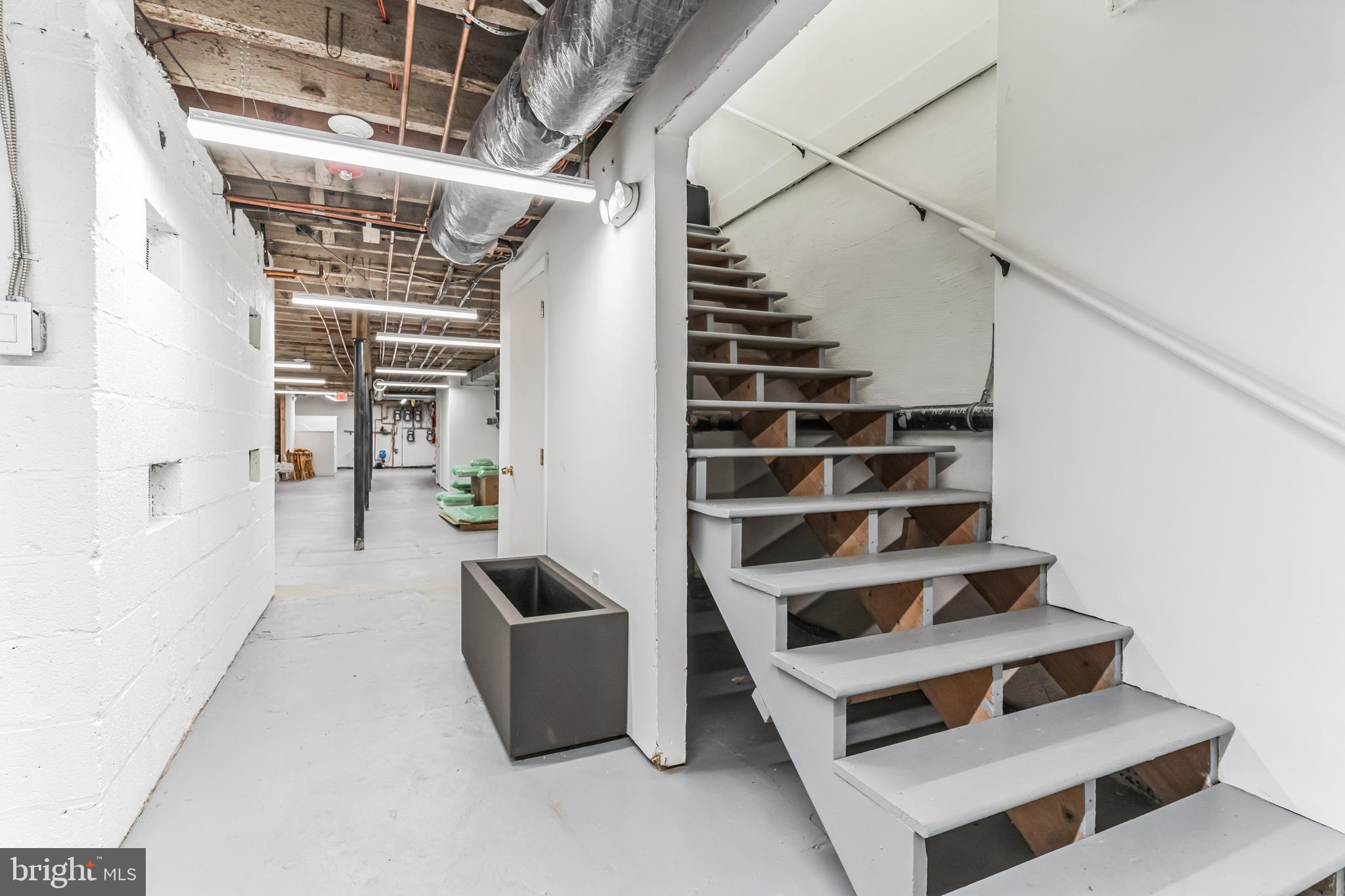WASHINGTON SQ WEST - Commercial Sale