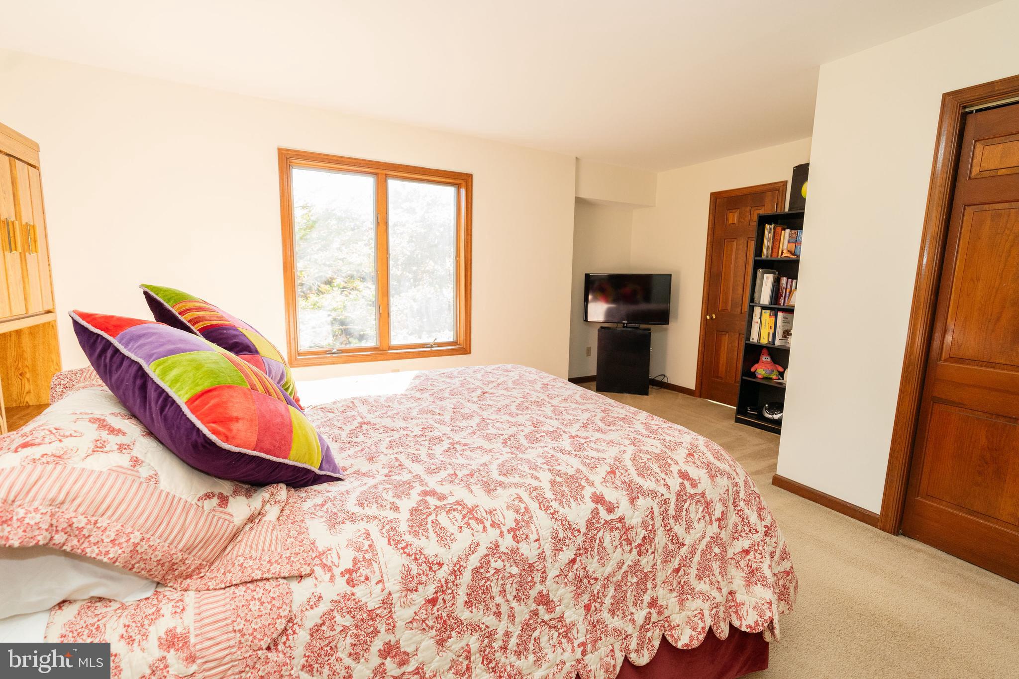 PENNSBURY HGTS - Residential