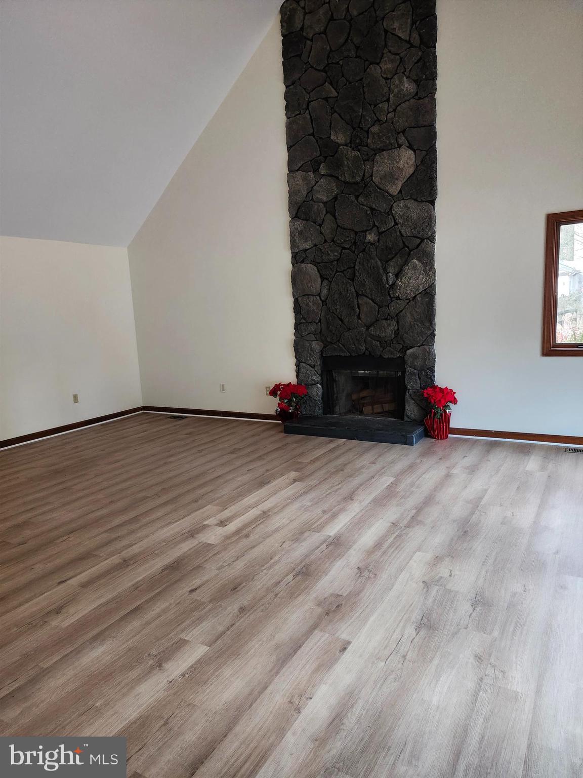 PENNSBURY HGTS - Residential