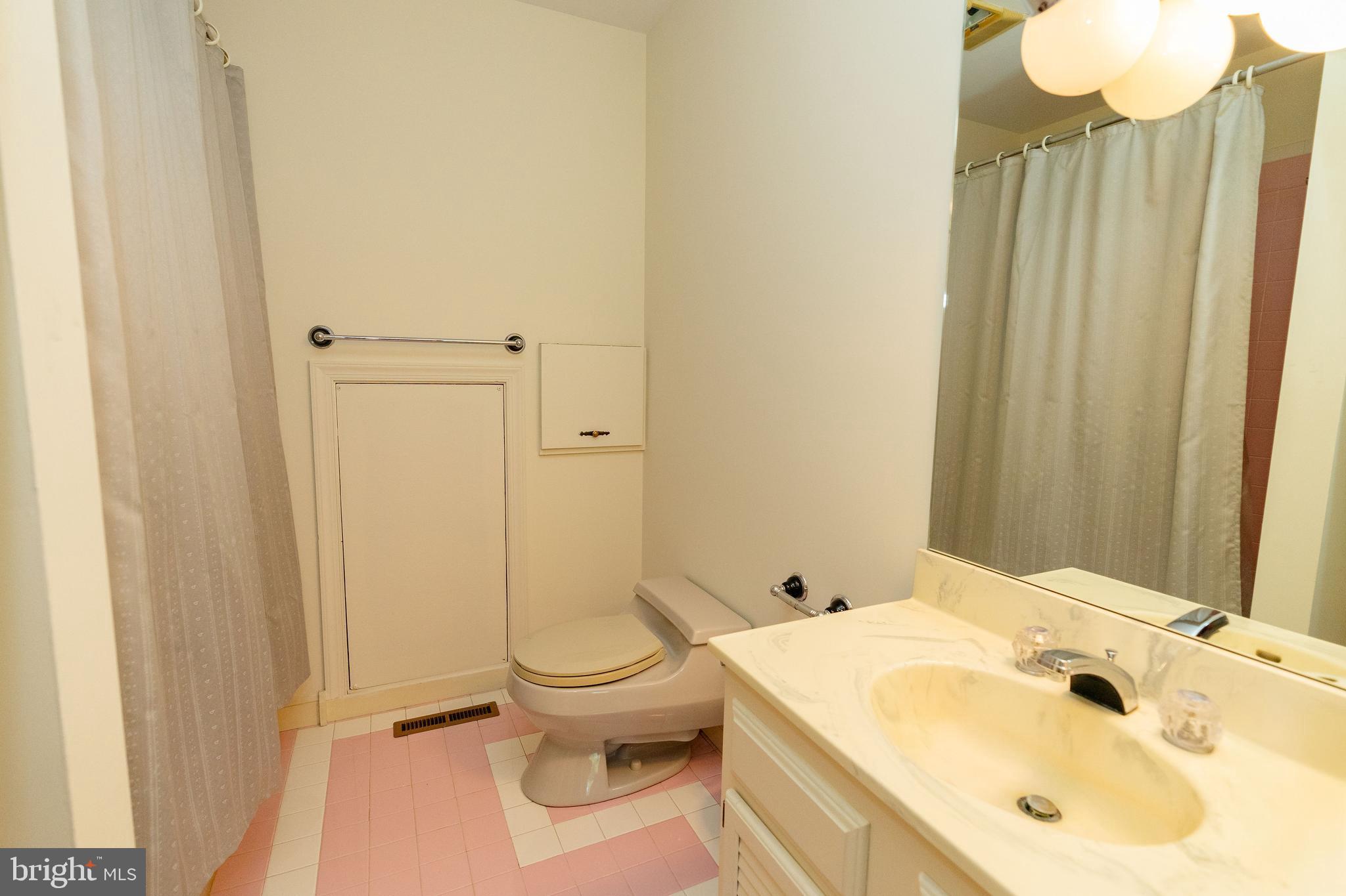 PENNSBURY HGTS - Residential