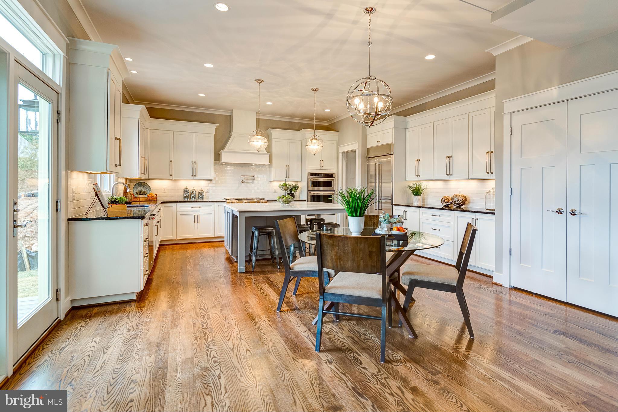 LEXINGTON HEIGHTS - Residential