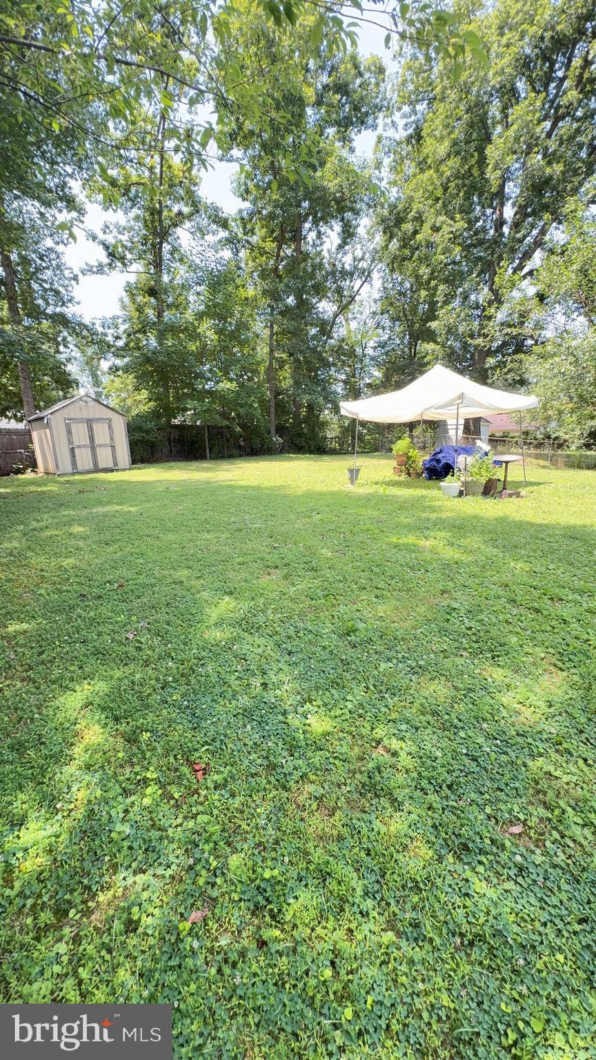 BROYHILL PARK - Residential