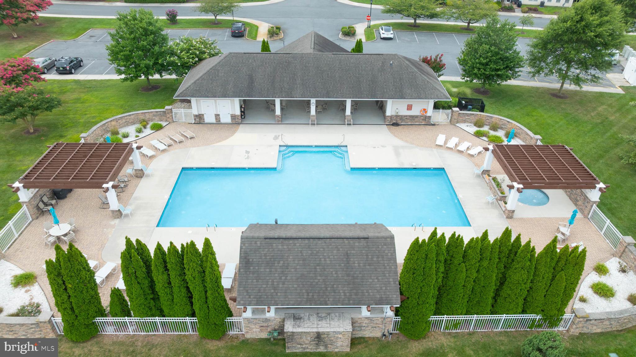 ASHLEY MANOR - Residential