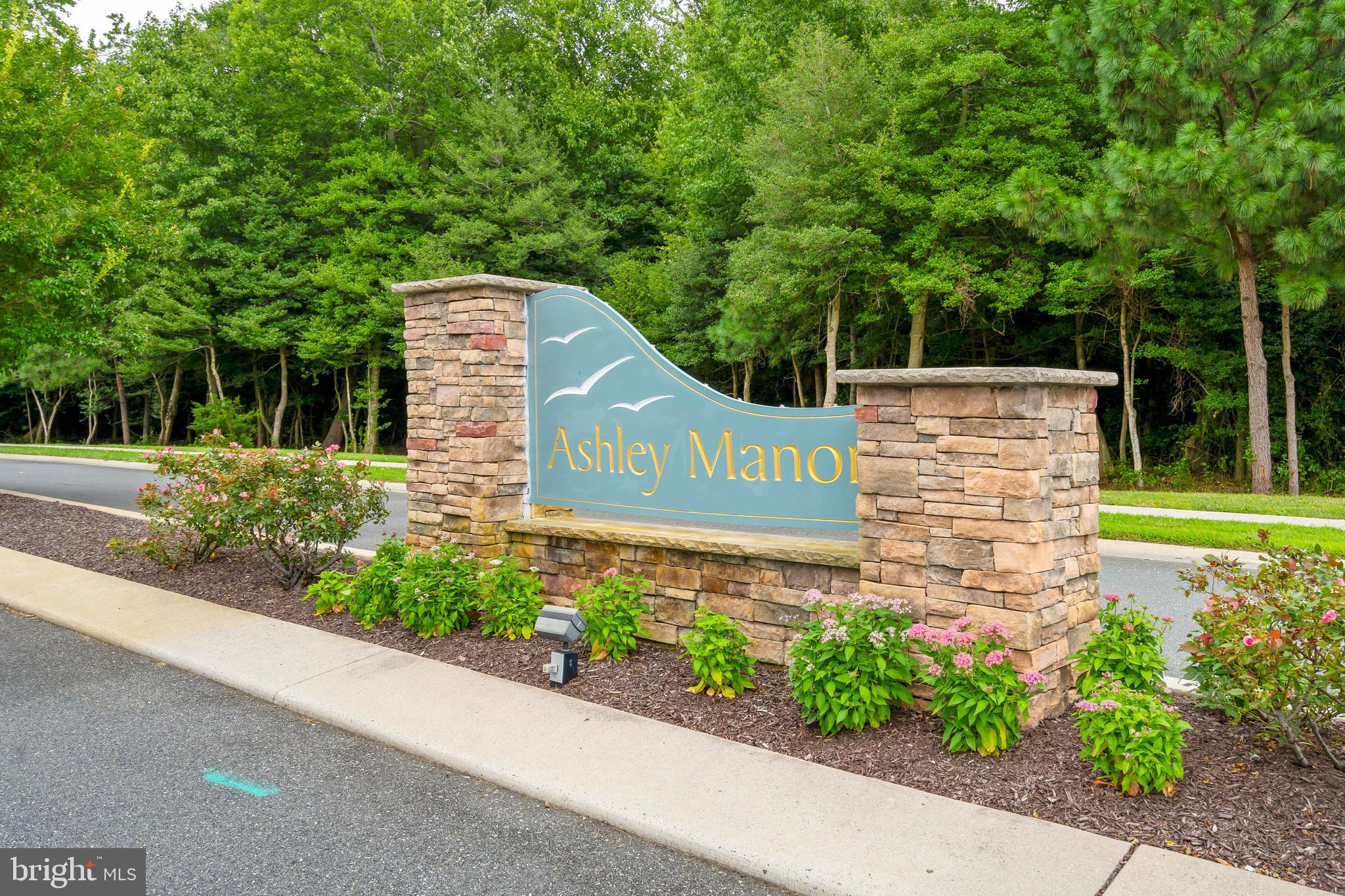 ASHLEY MANOR - Residential