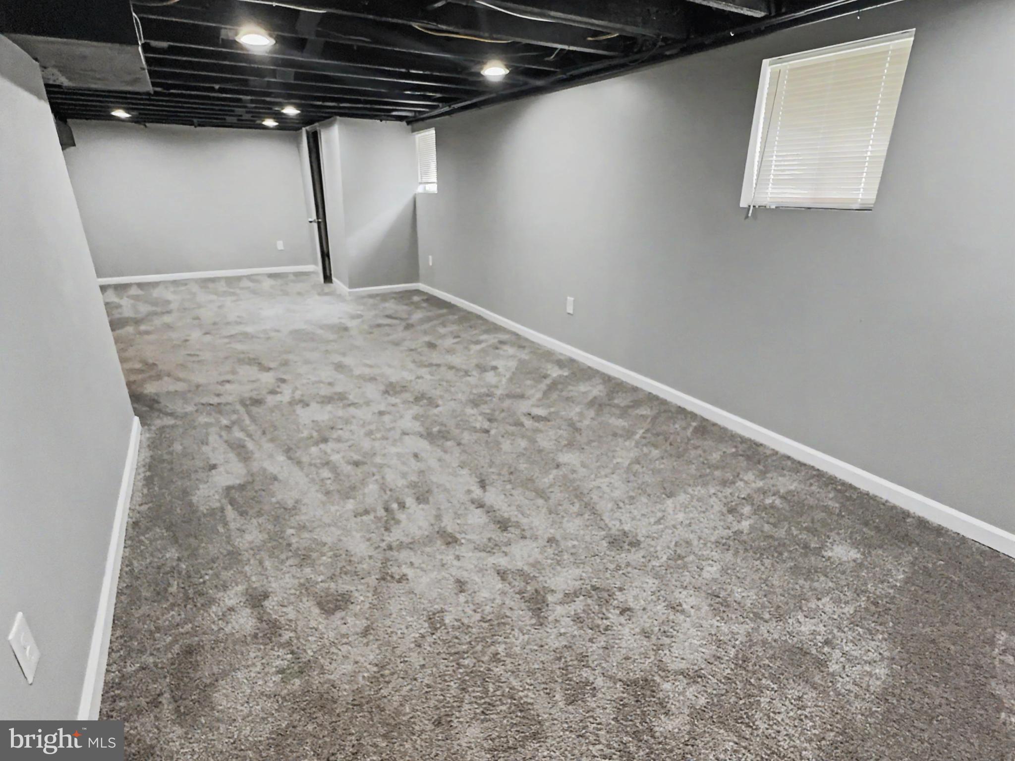 LAURAVILLE HISTORIC DISTRICT - Commercial Sale