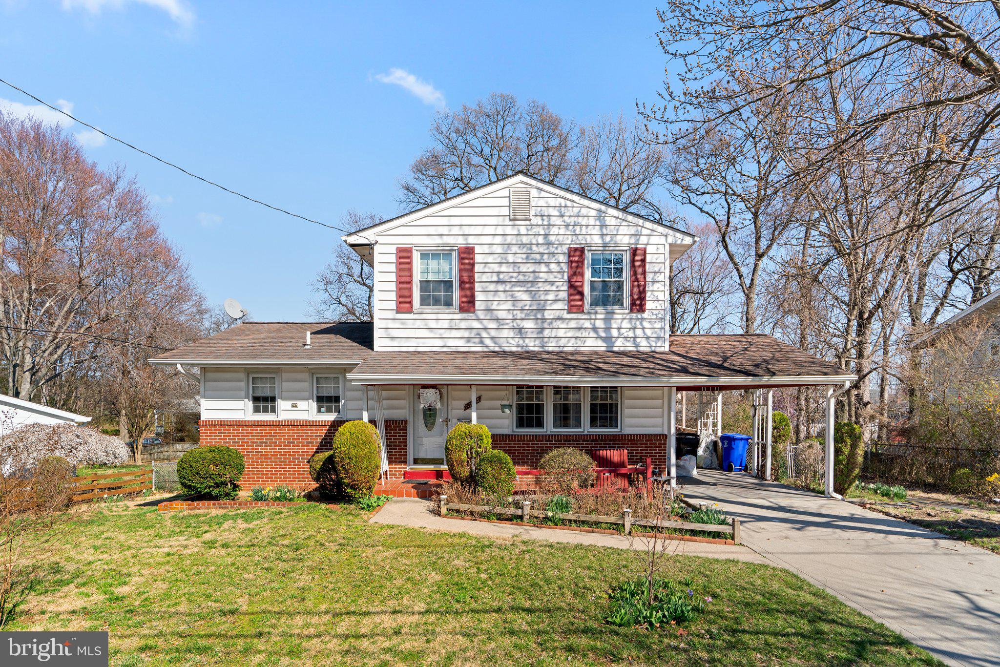 LAURELTON - Residential