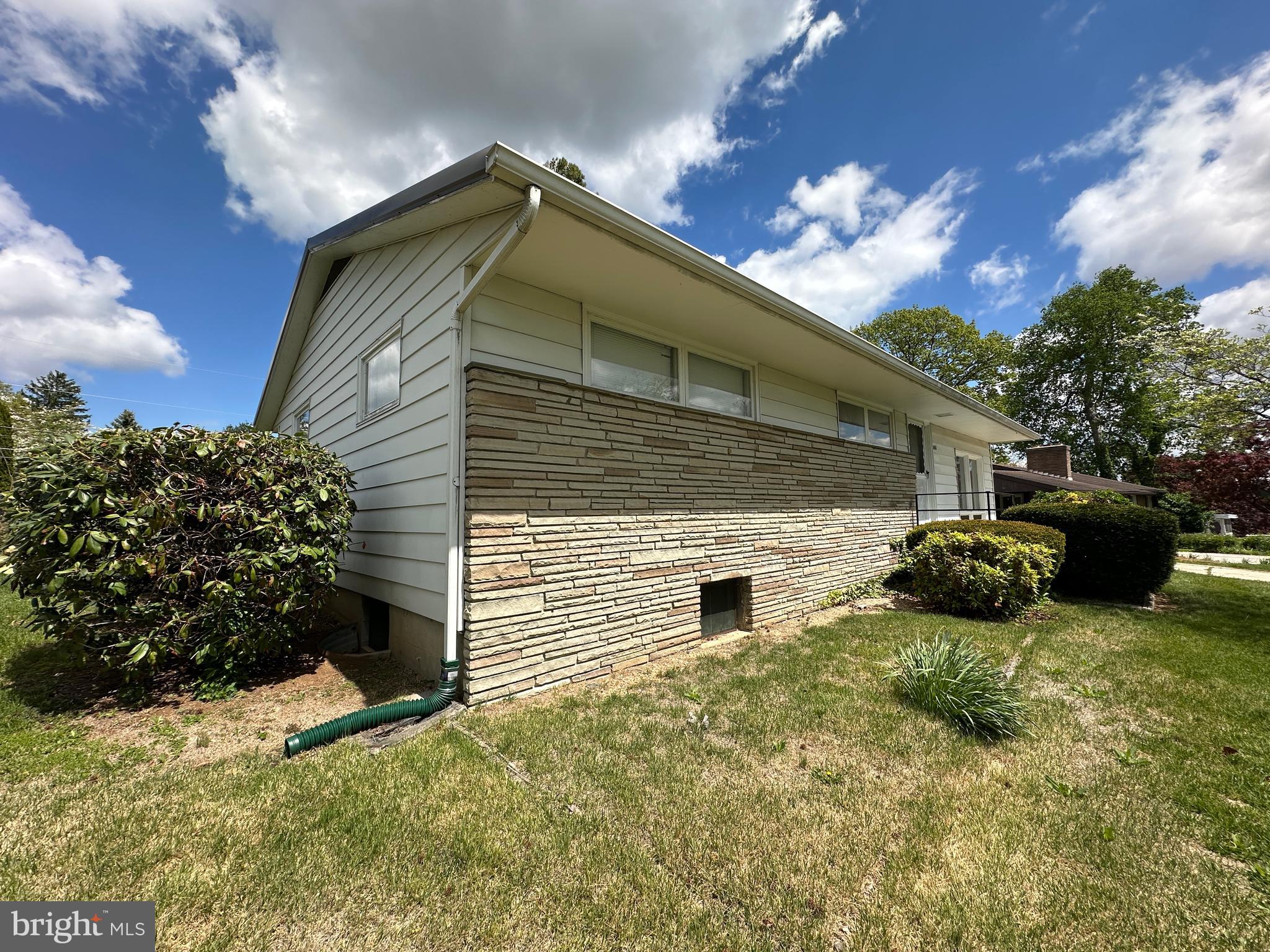 GREENBERRY HILLS - Residential