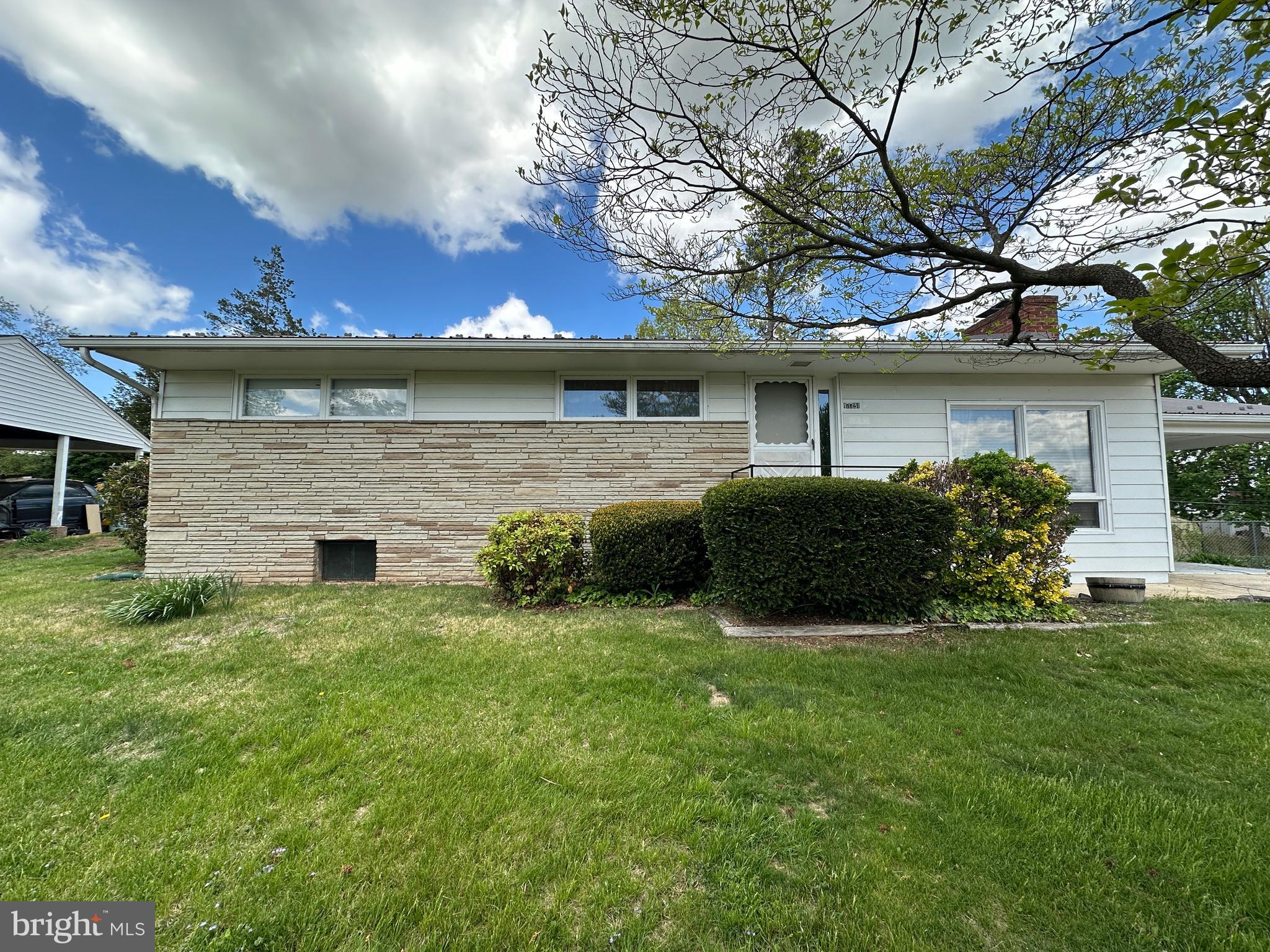 GREENBERRY HILLS - Residential