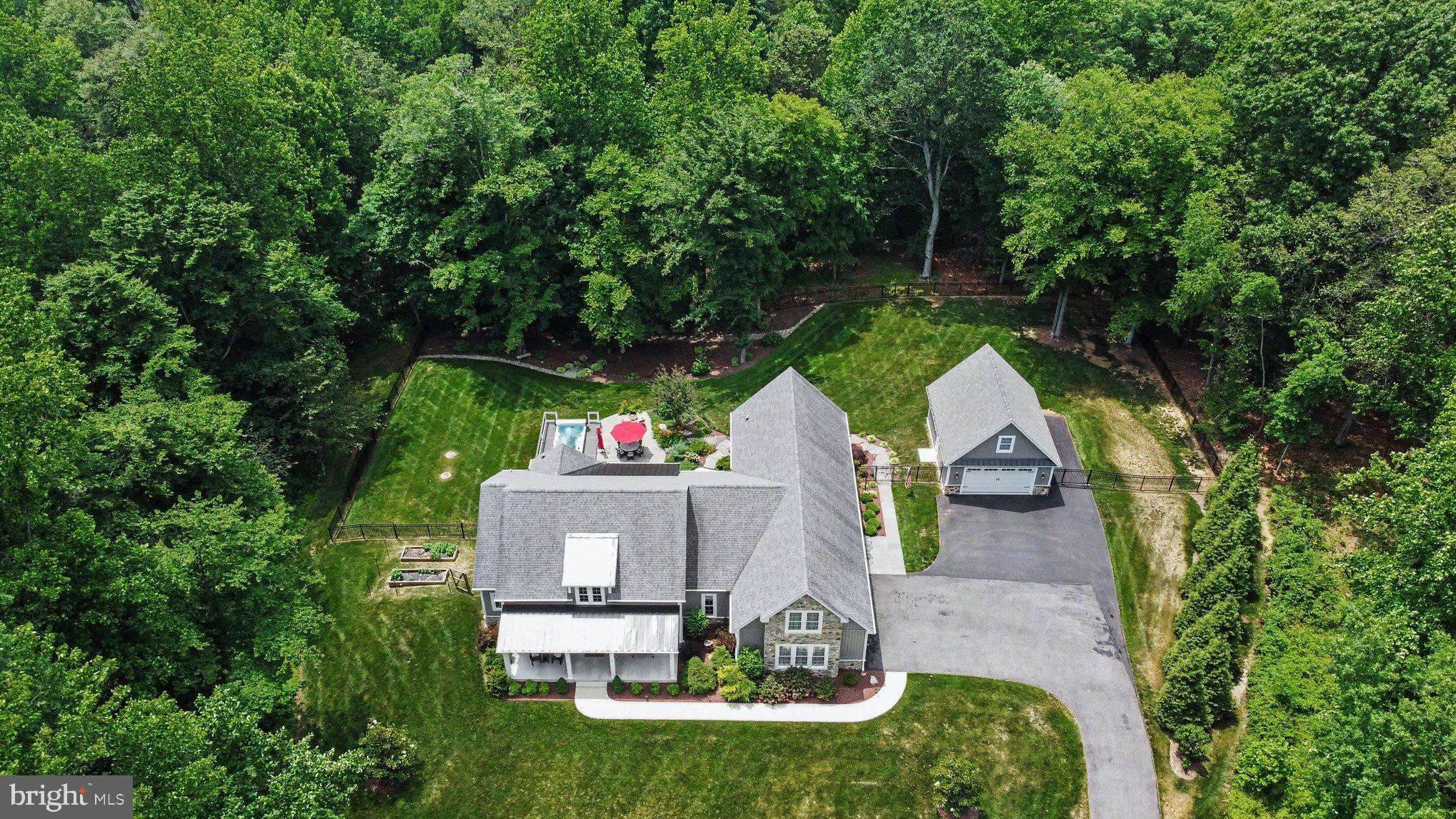 AINSLEY FOREST - Residential