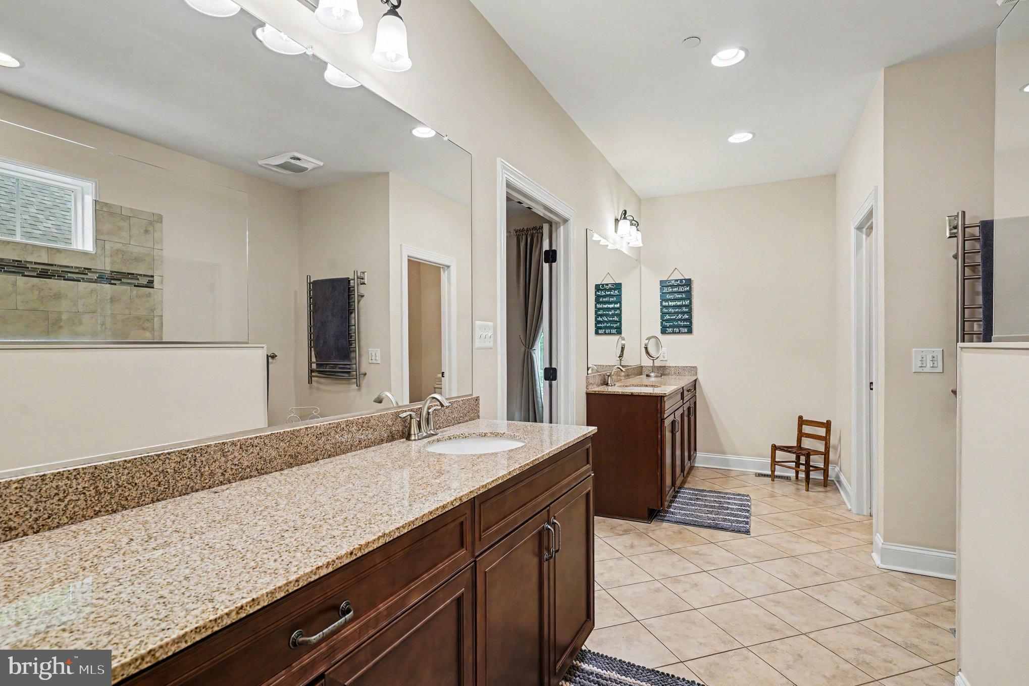 AINSLEY FOREST - Residential