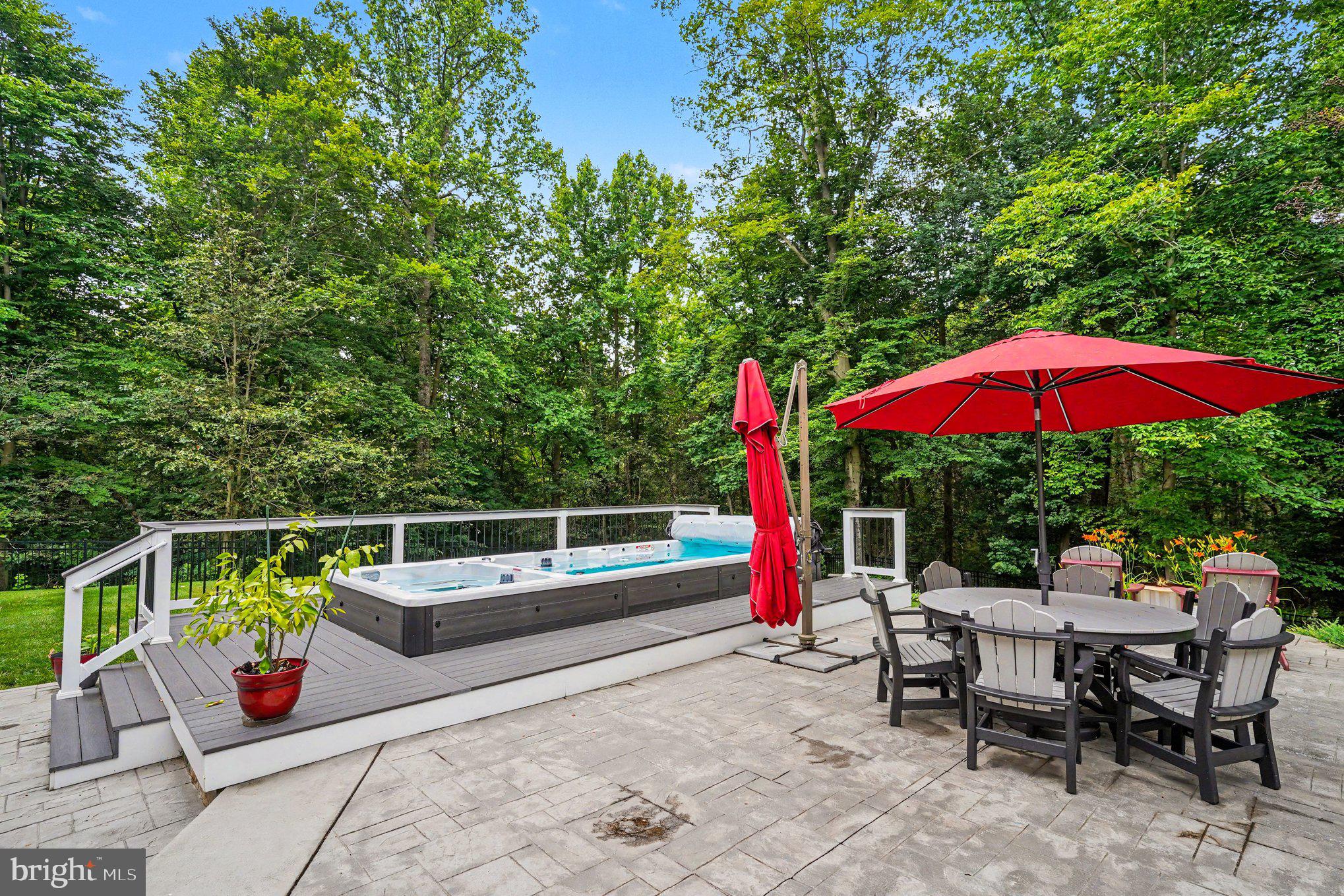 AINSLEY FOREST - Residential