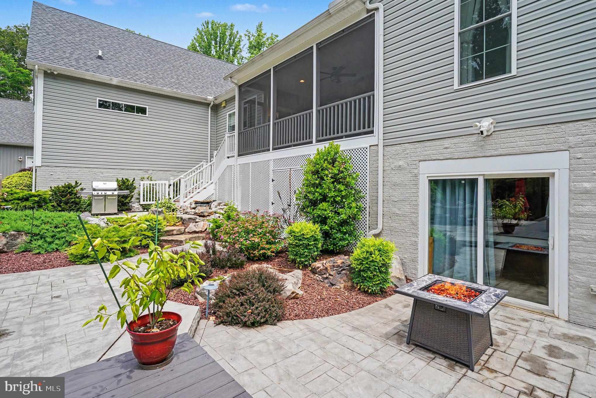AINSLEY FOREST - Residential