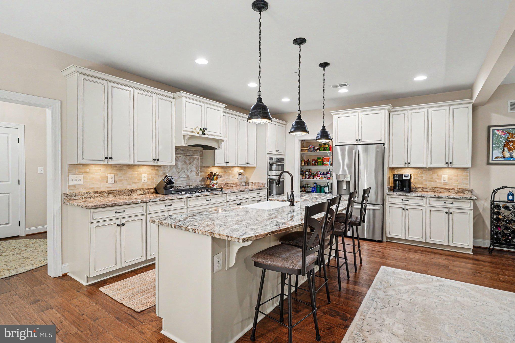 AINSLEY FOREST - Residential