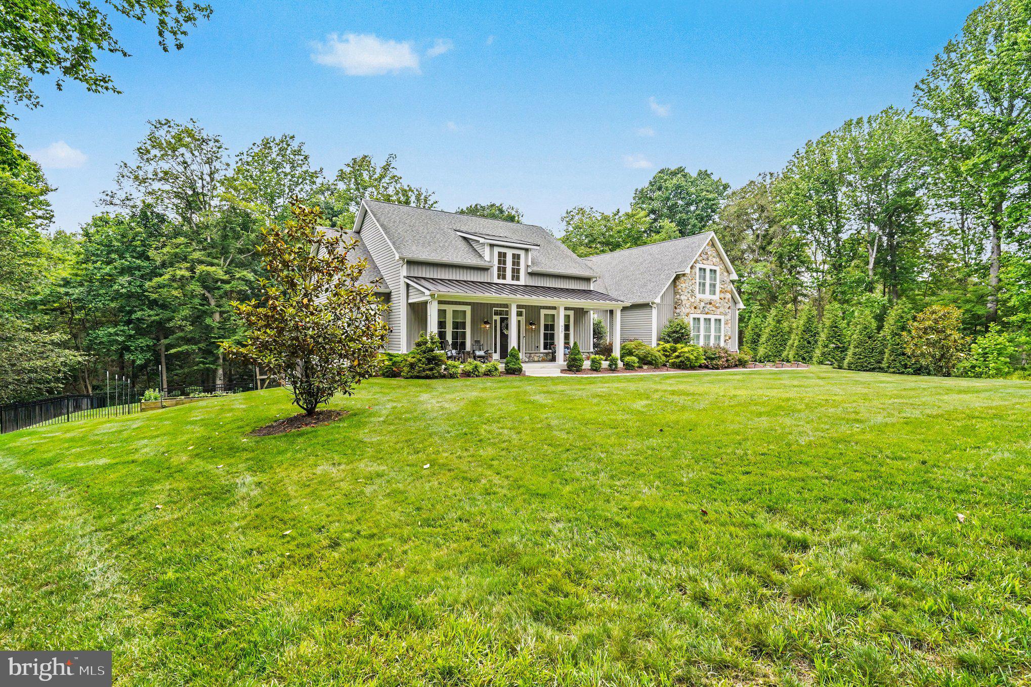 AINSLEY FOREST - Residential