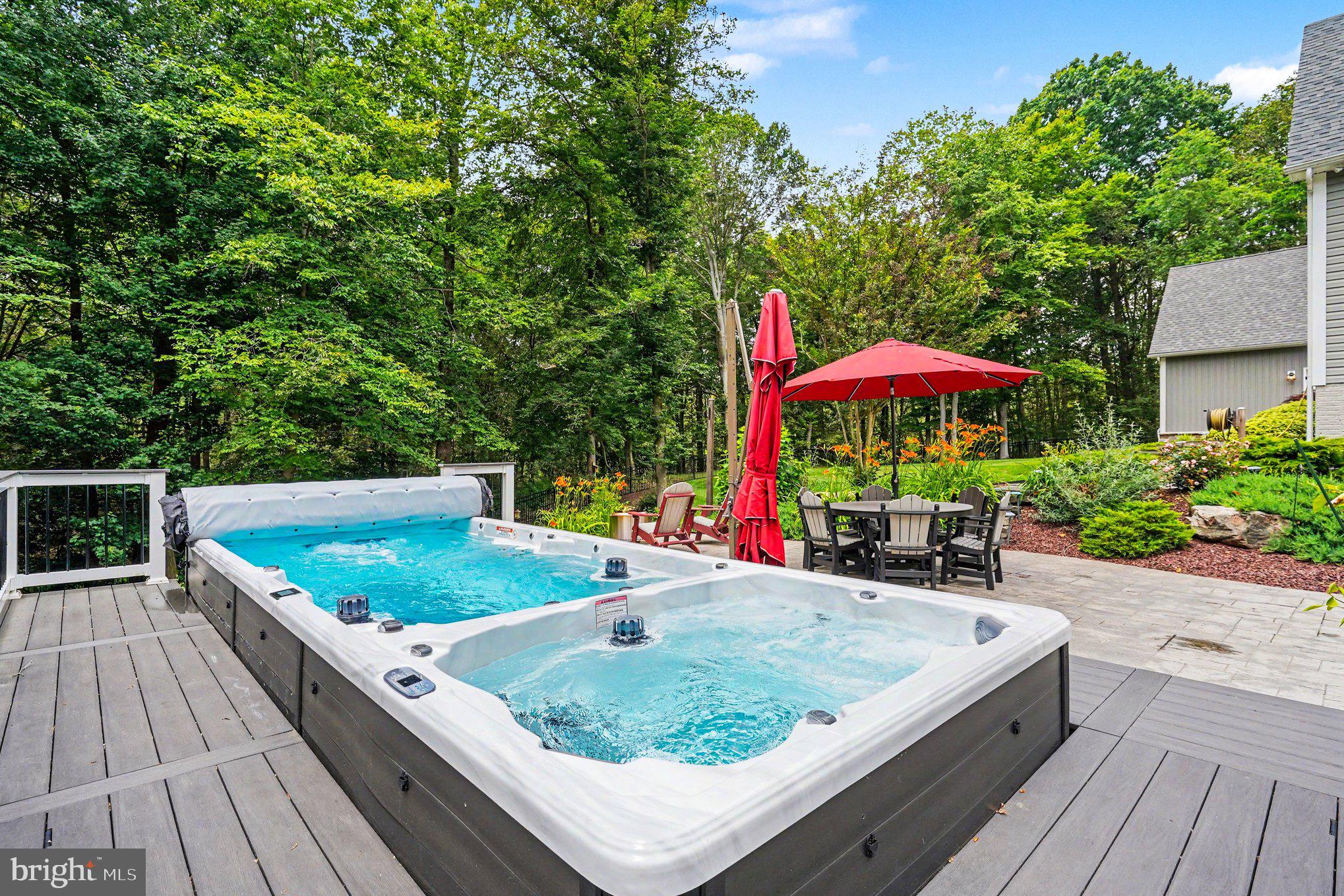AINSLEY FOREST - Residential