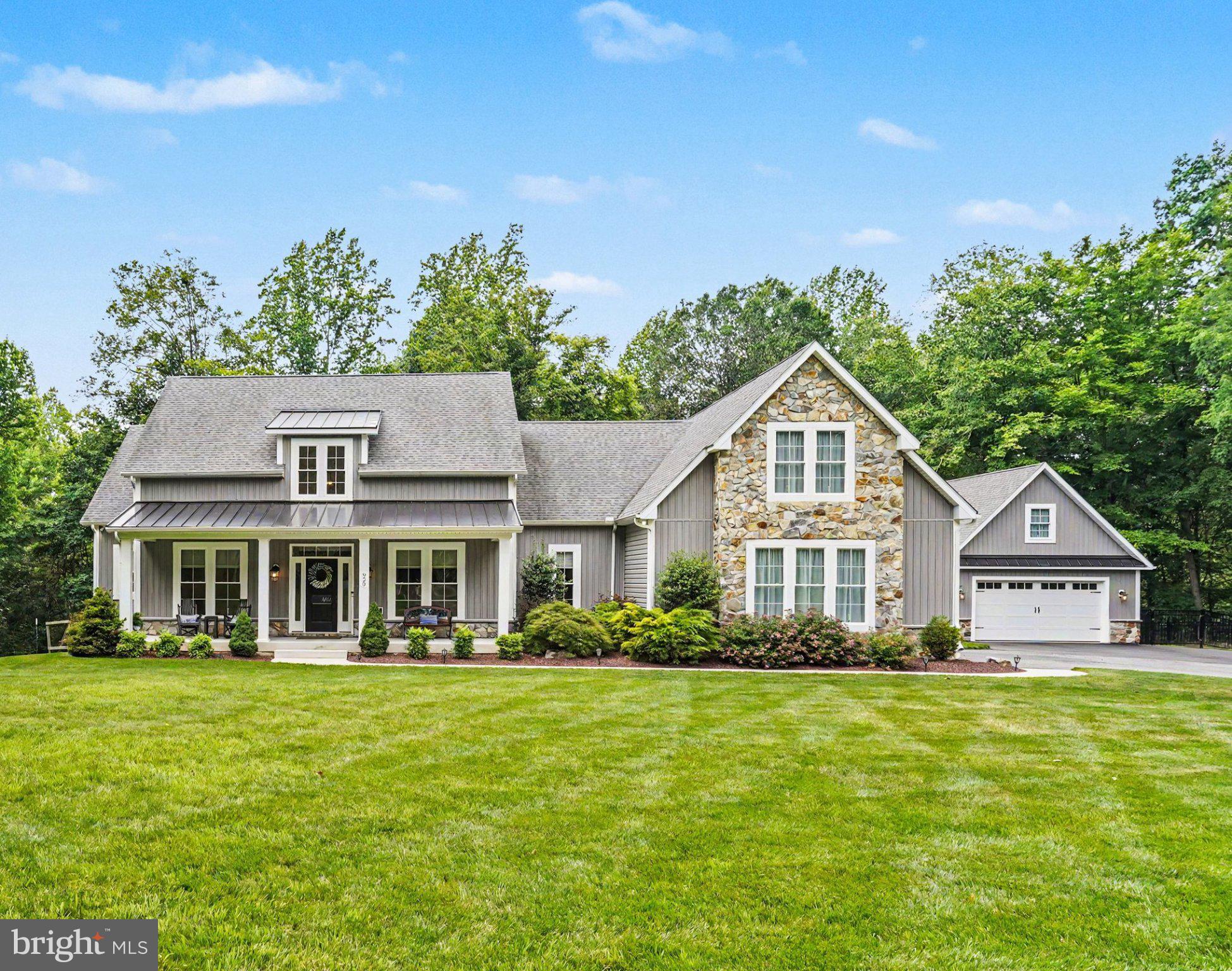 AINSLEY FOREST - Residential