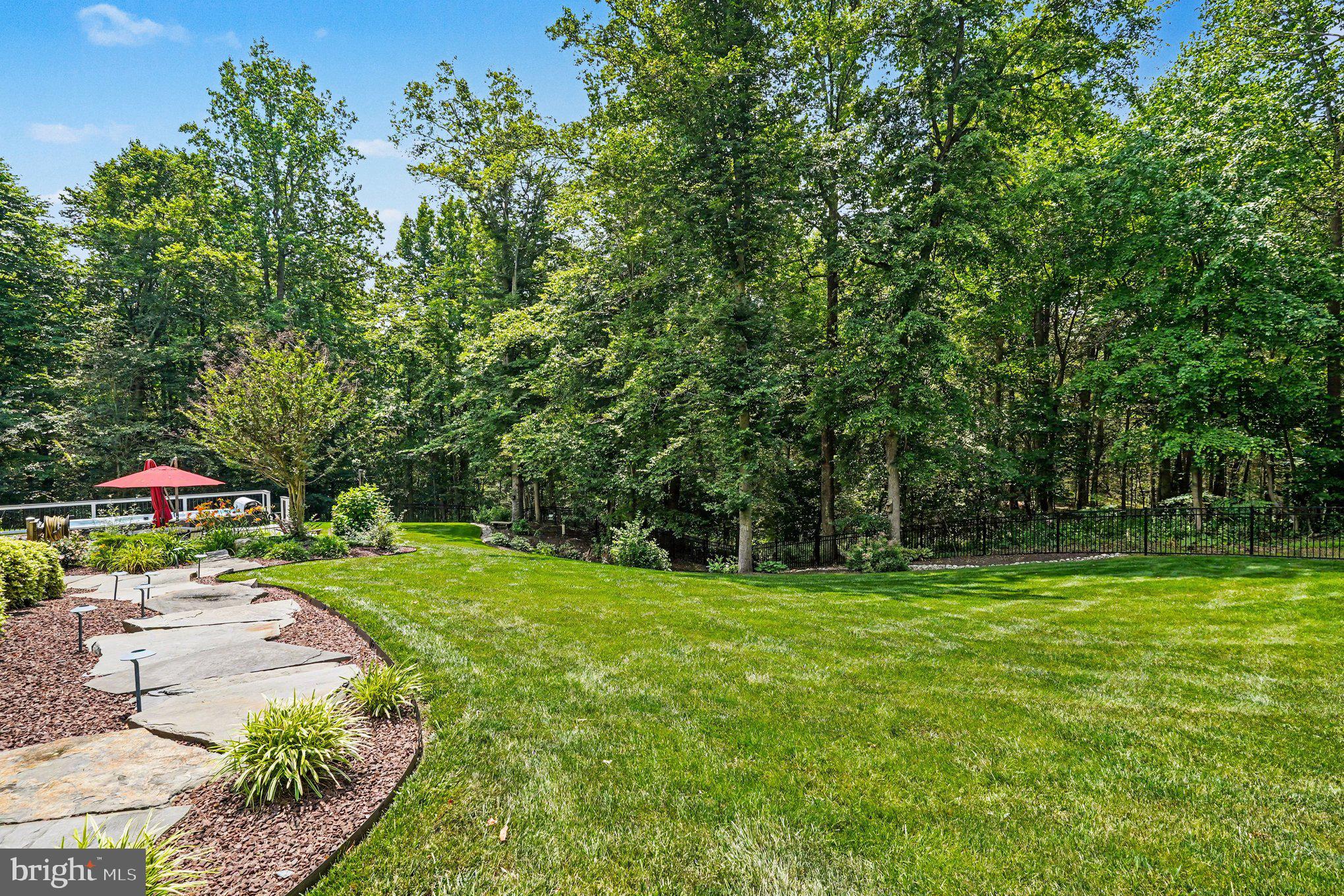 AINSLEY FOREST - Residential