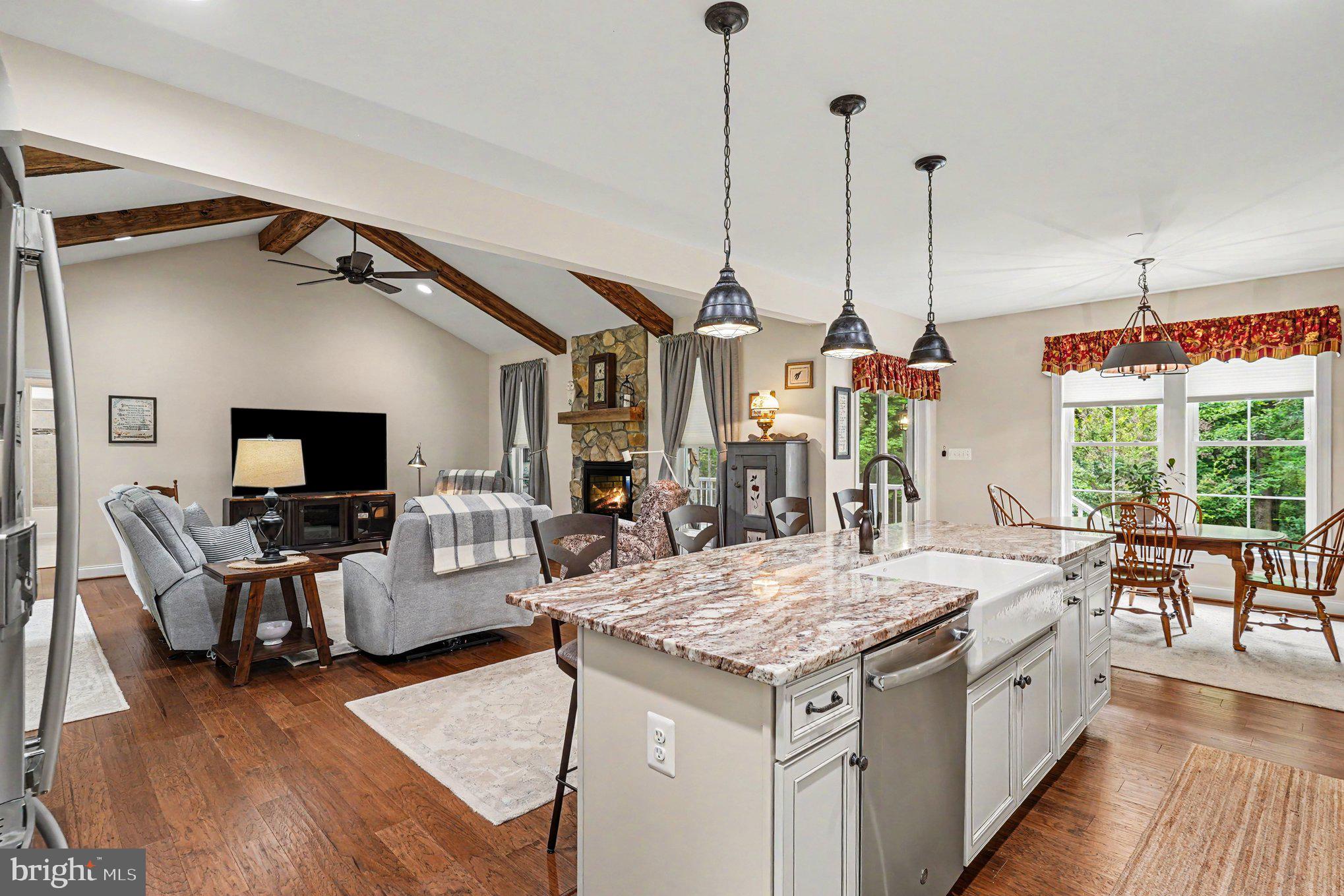 AINSLEY FOREST - Residential