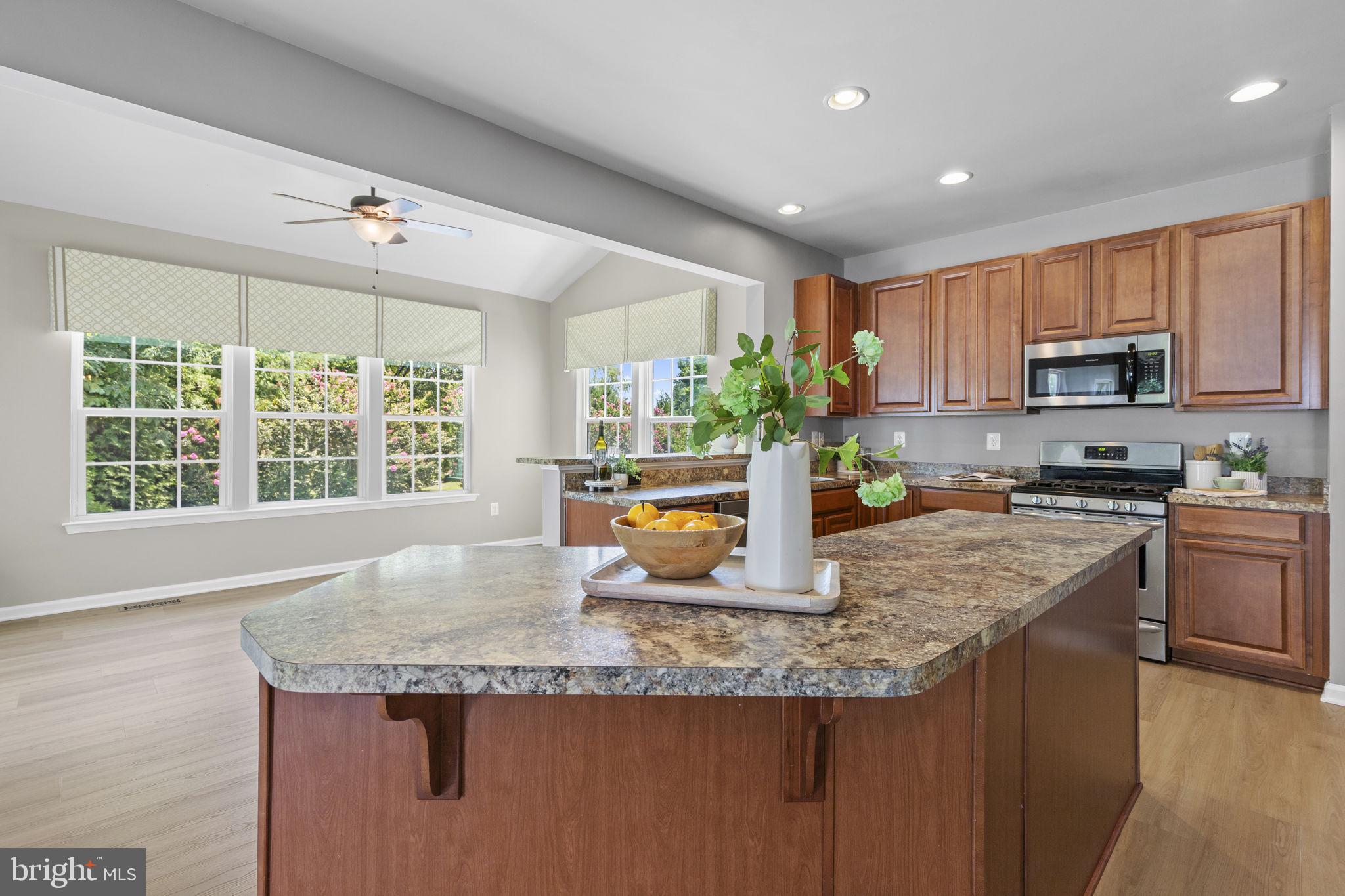 ABINGDON MANOR POINT - Residential