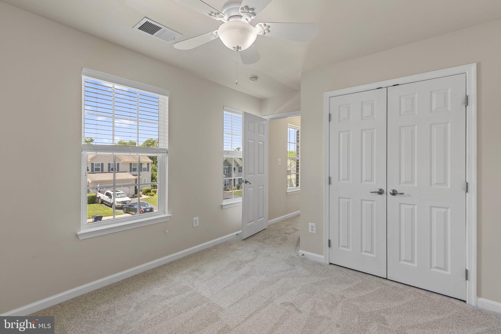 ABINGDON MANOR POINT - Residential