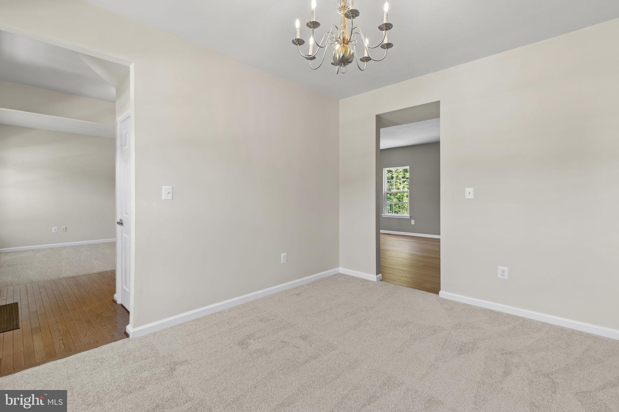 ABINGDON MANOR POINT - Residential