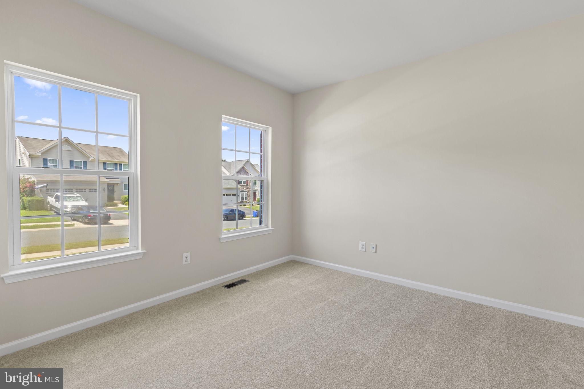 ABINGDON MANOR POINT - Residential